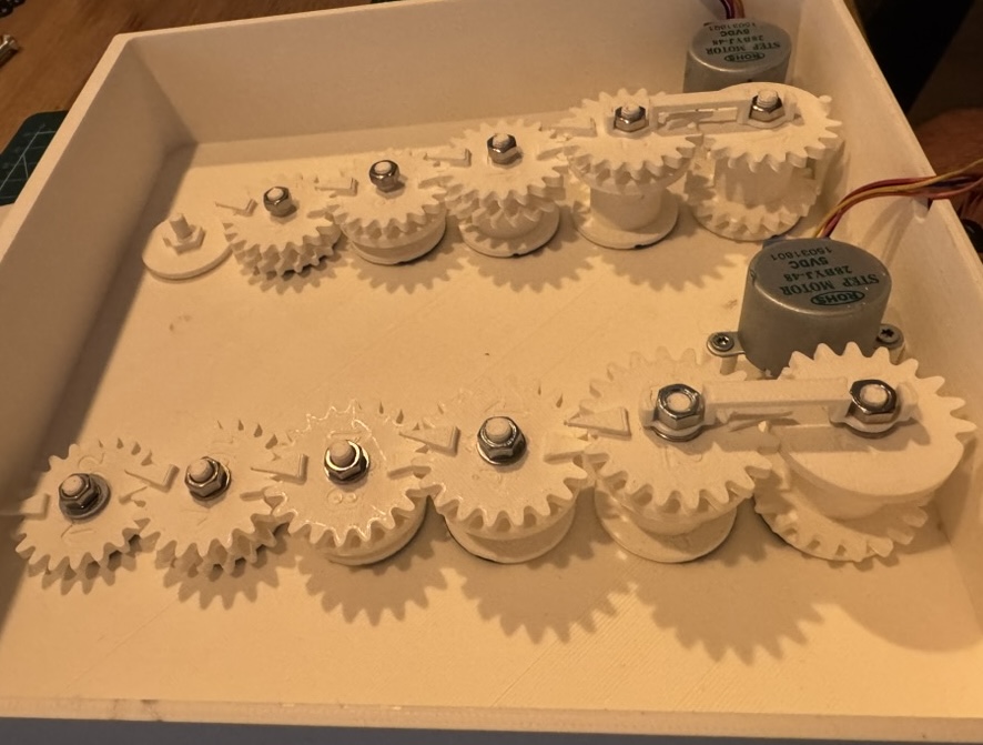 Miniatura 8 do modelo 3D Binary Clock Mechanical