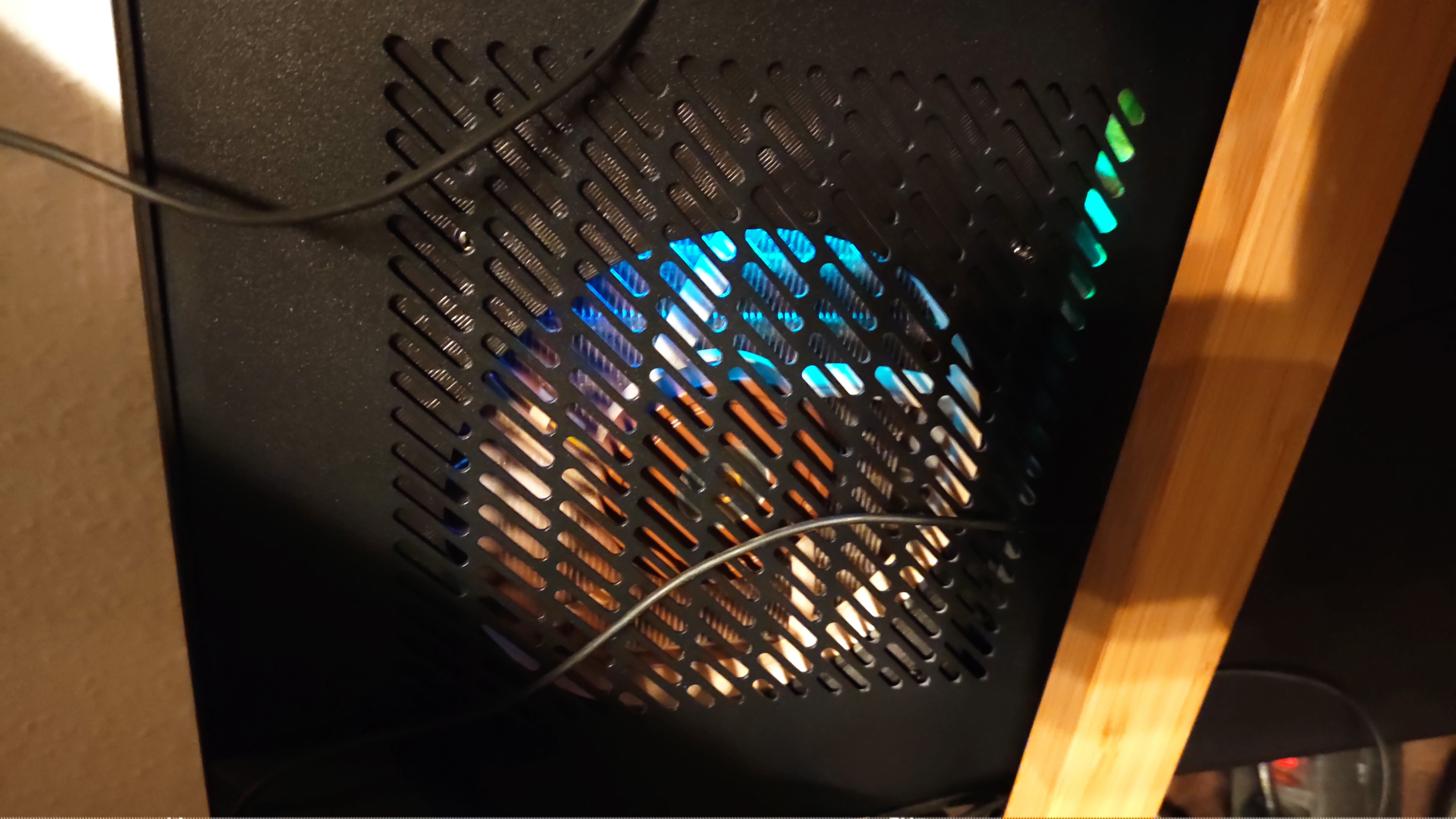 Fractal Design Node 202 CPU Fan Shroud for 120 mm (Noctua NF-F12x15 PWM)