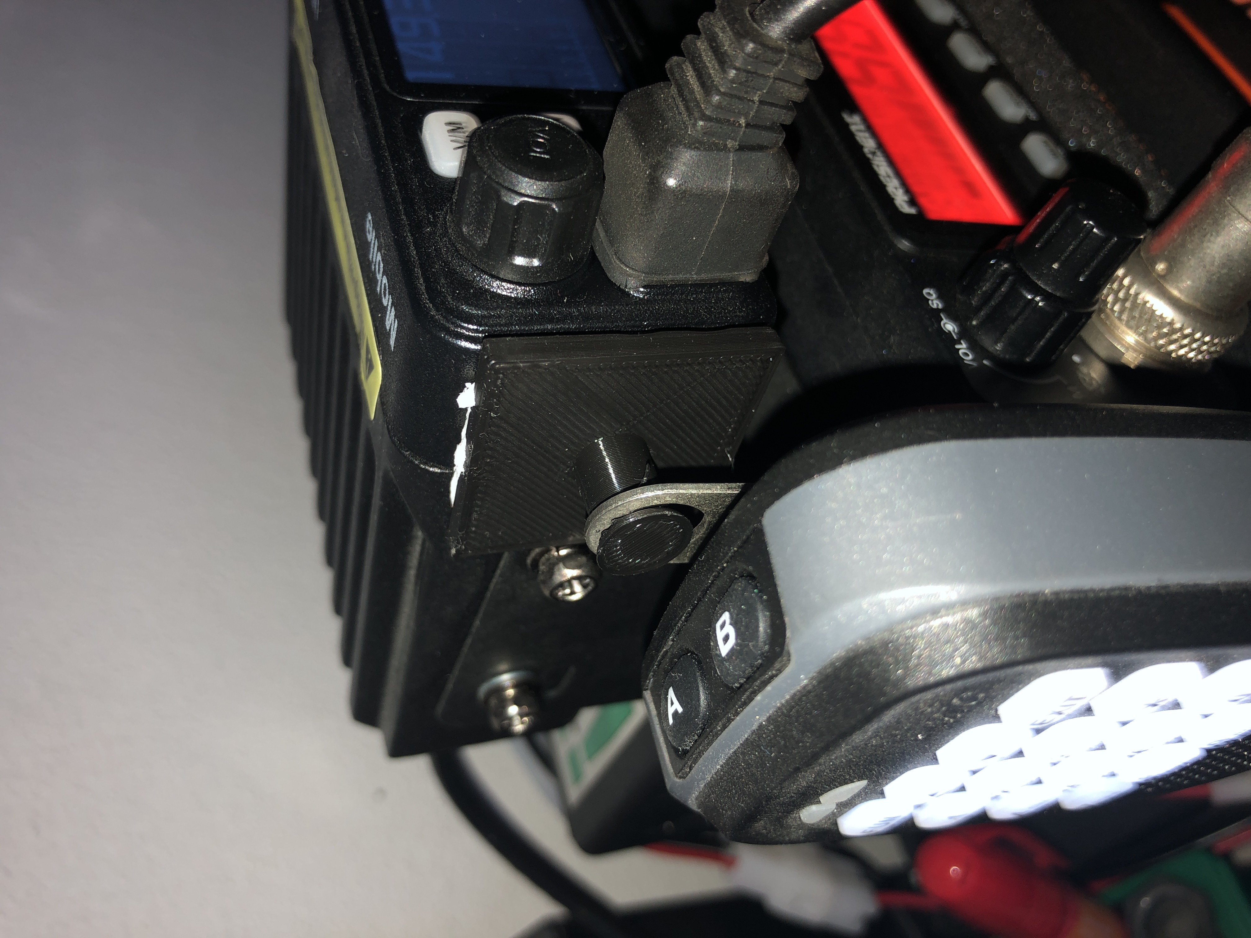 UV-980 PRO MIKROFON WIESZAK