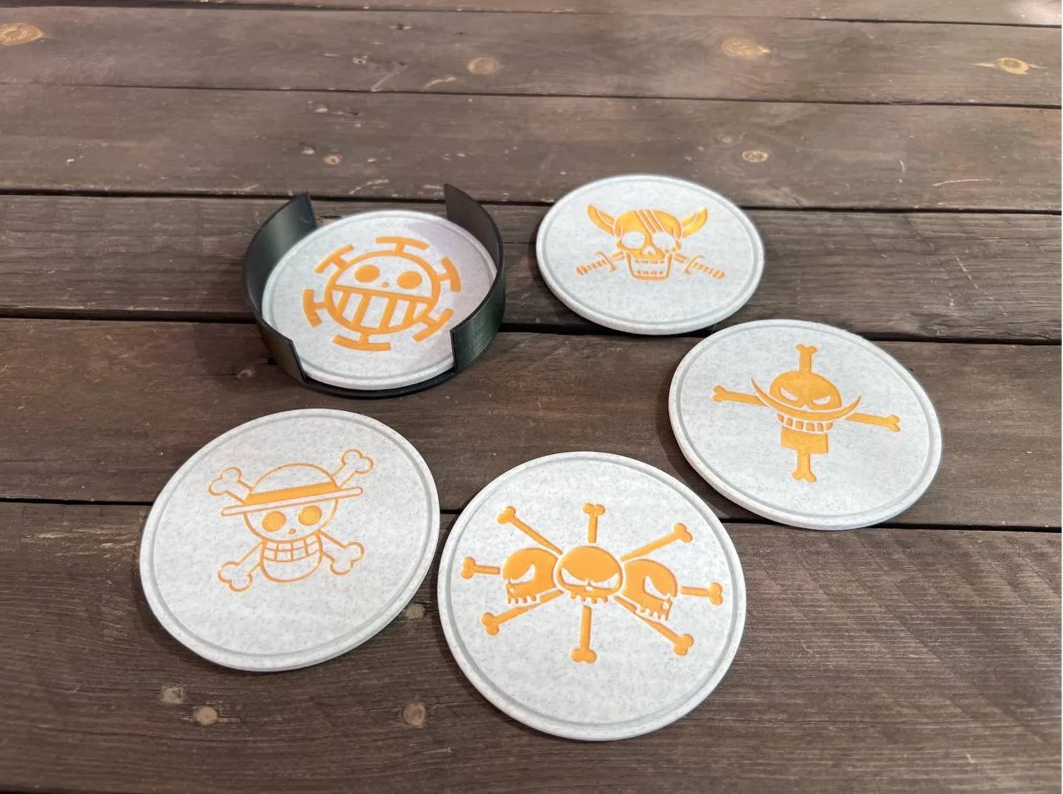 Coaster One Piece two colors.