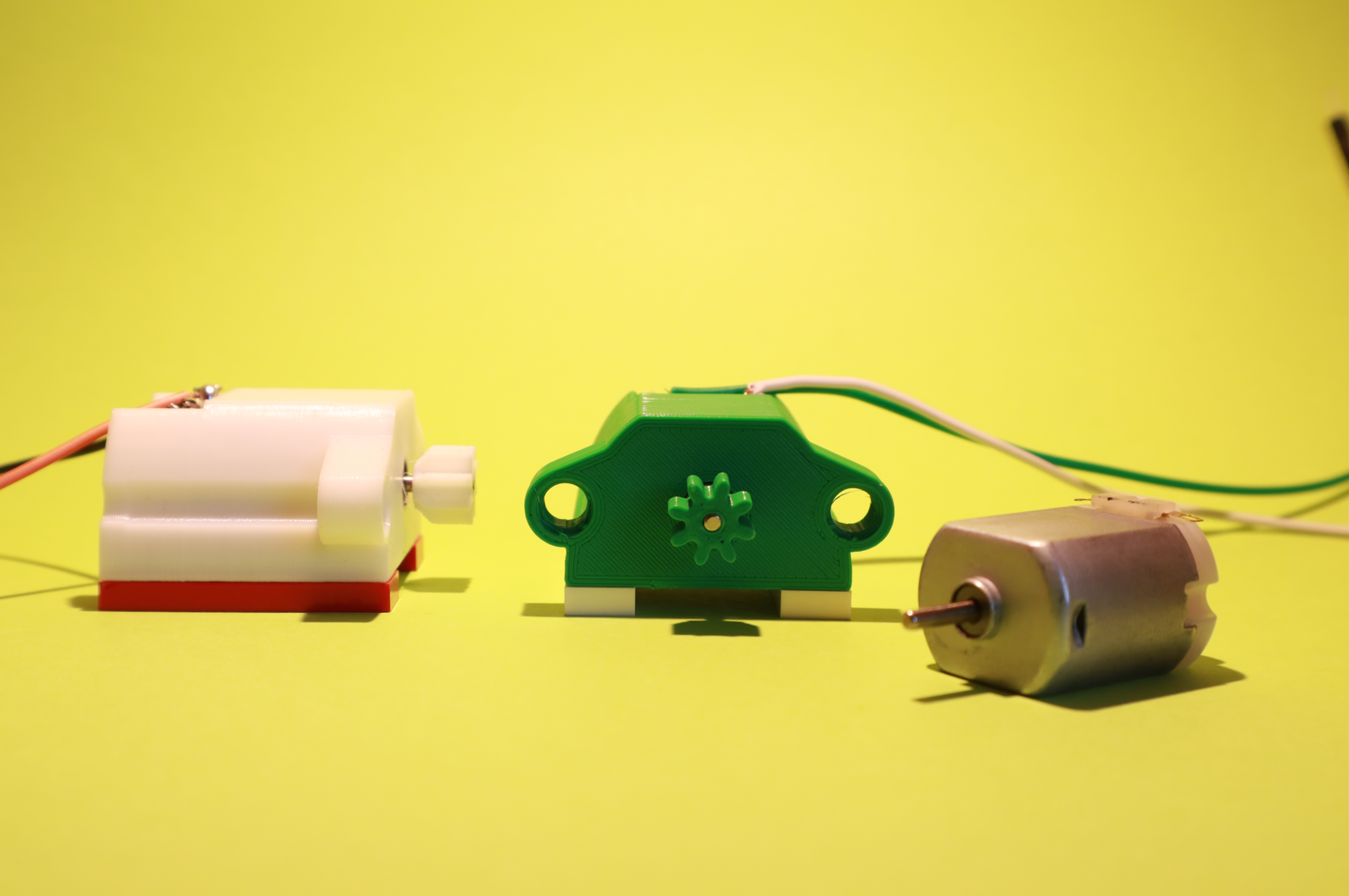 Lego-compatible Brikkitron enclosure for 130-class motor