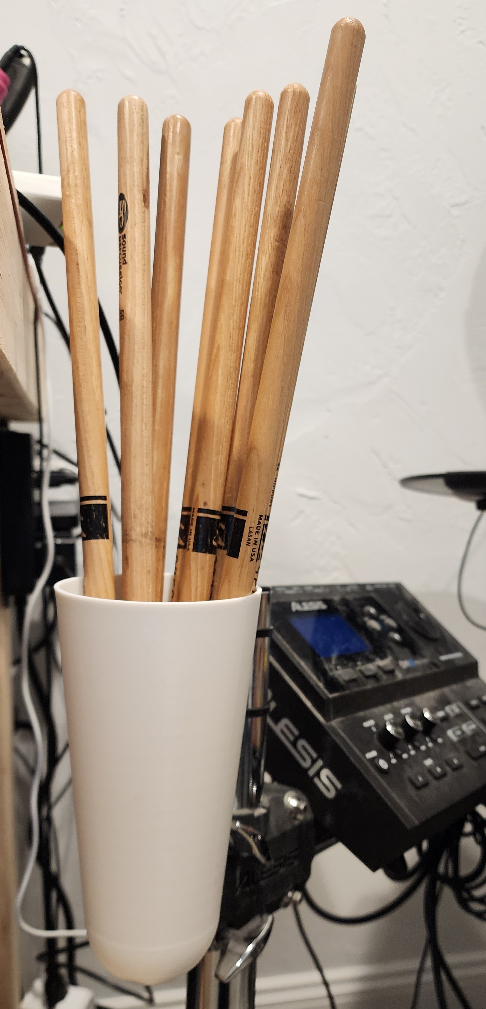Simple Ziptie Drumstick Cup