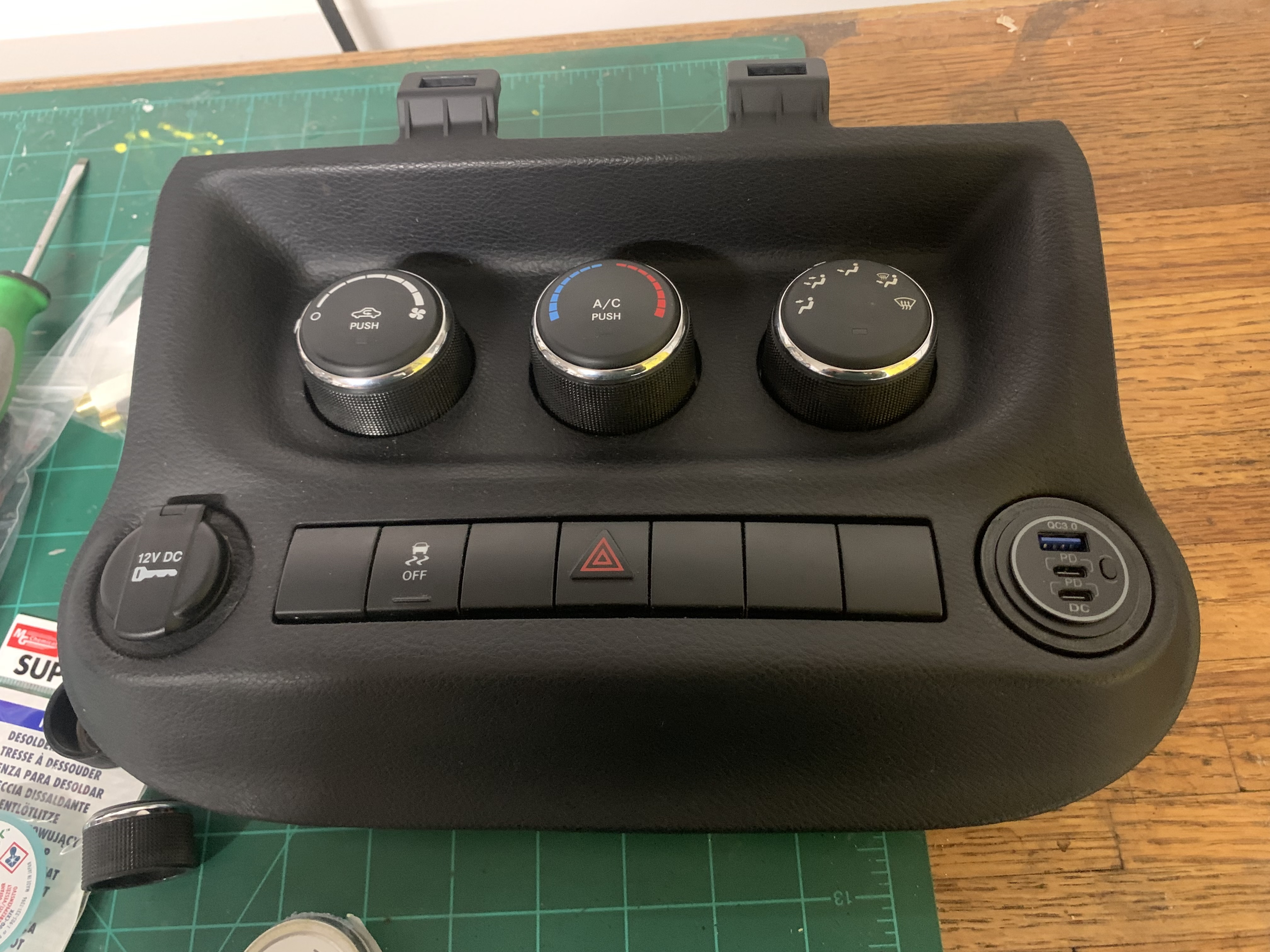 Jeep JK USB Adapter