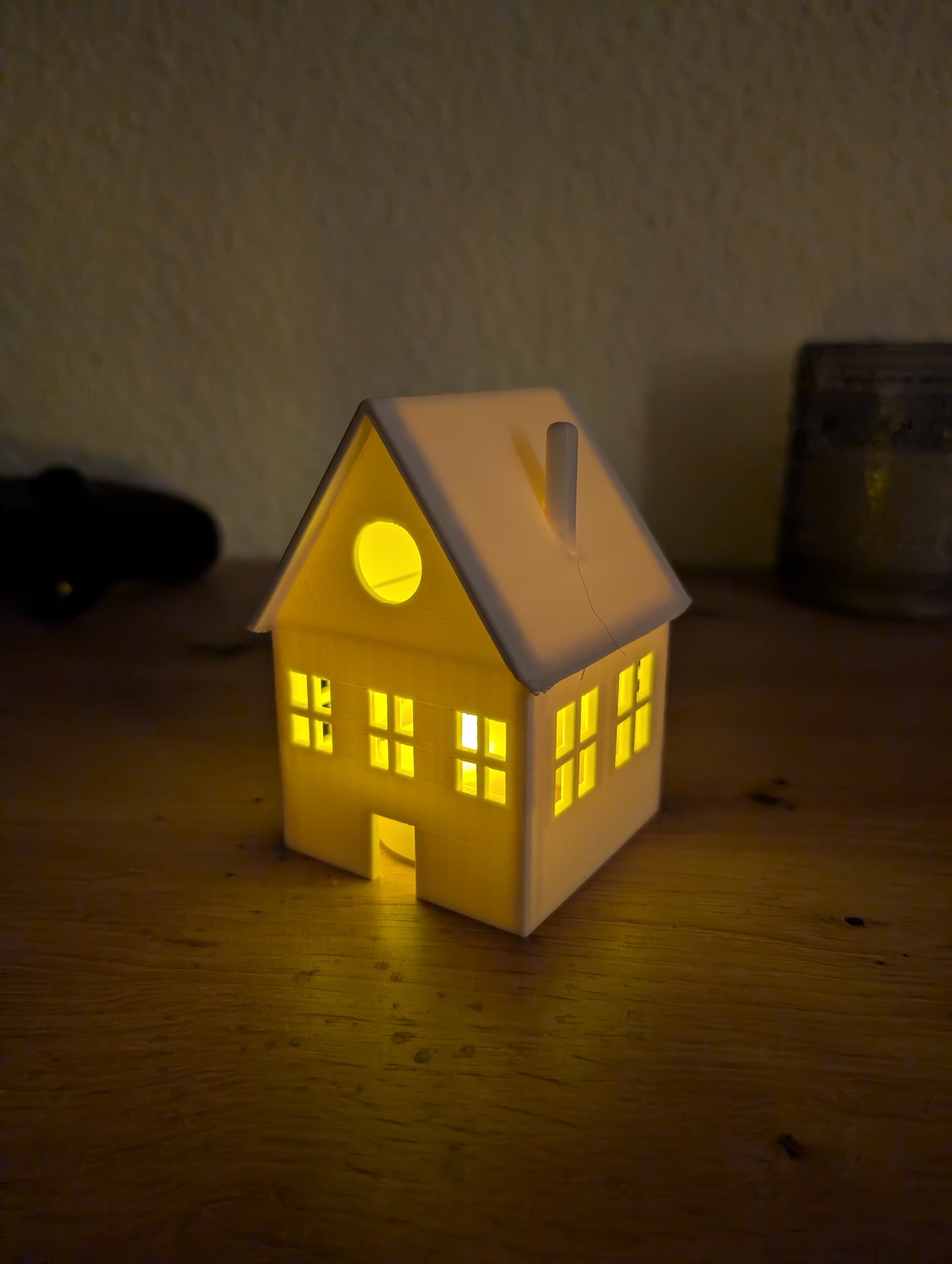 Winter Christmas tealight house