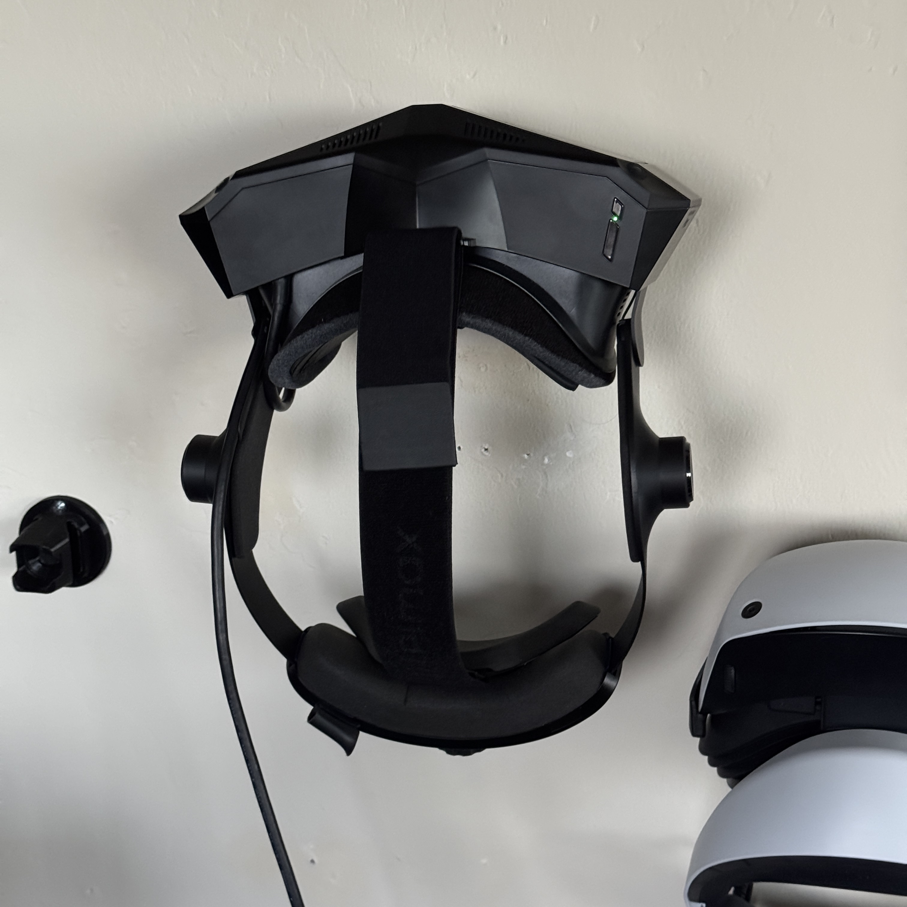 Pimax Crystal (Light) or almost any VR HMD Wall Mount