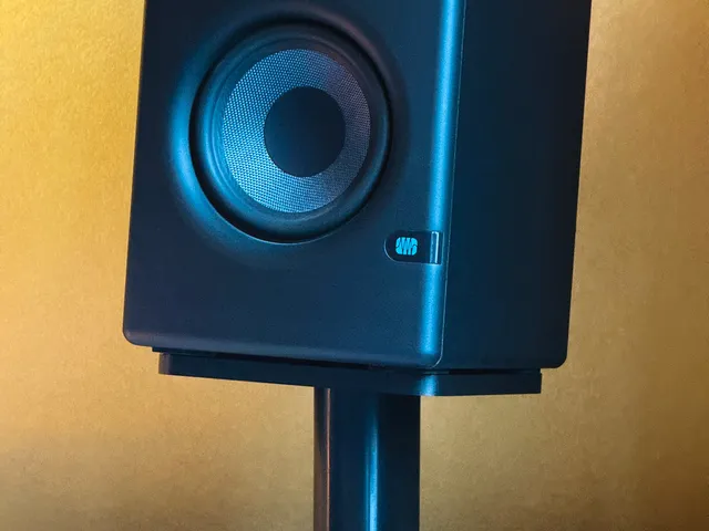 Studio Monitor Speaker Stand - V2