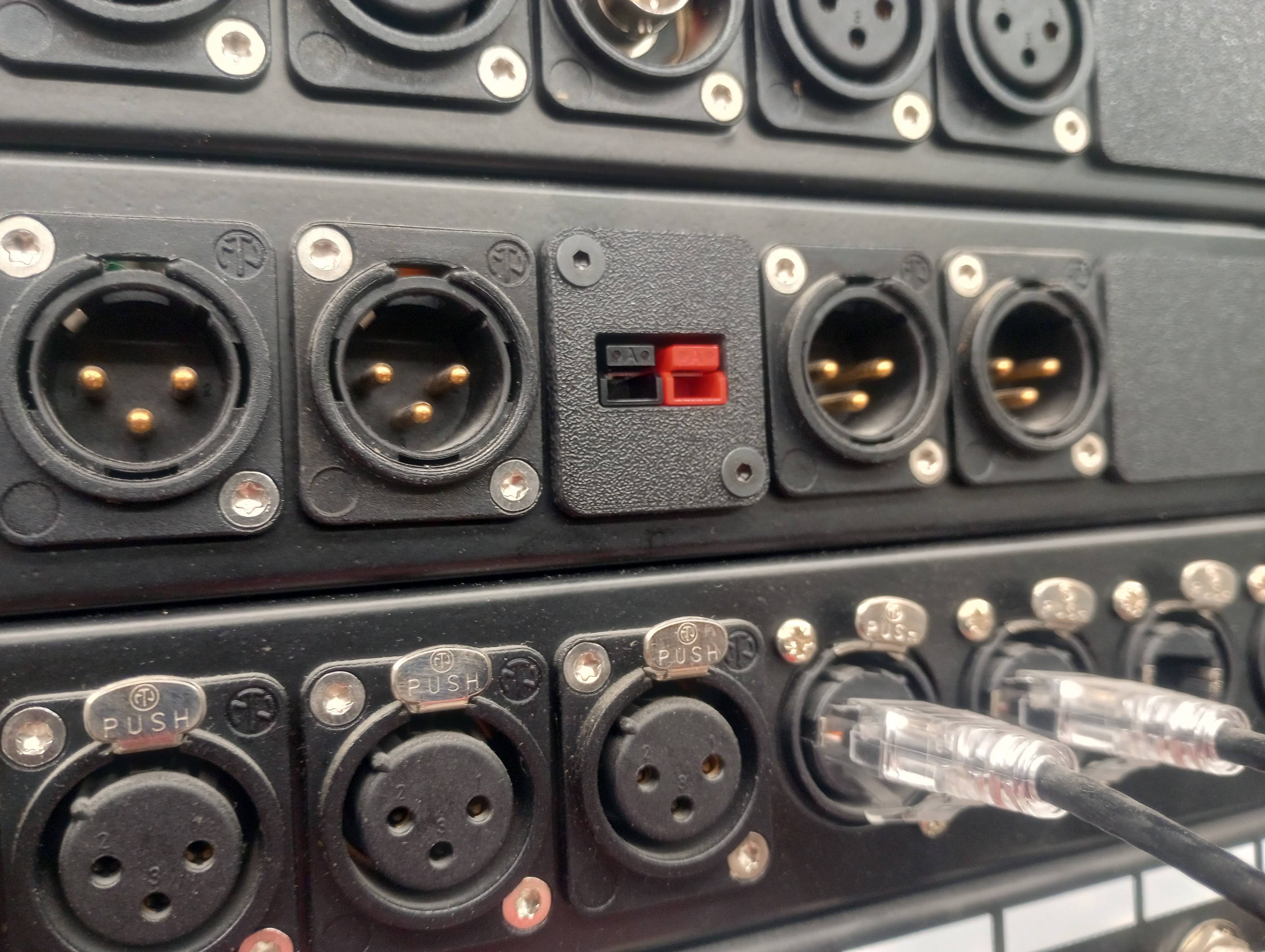 Anderson Powerpole D-Series insert with snap lock & pinlock