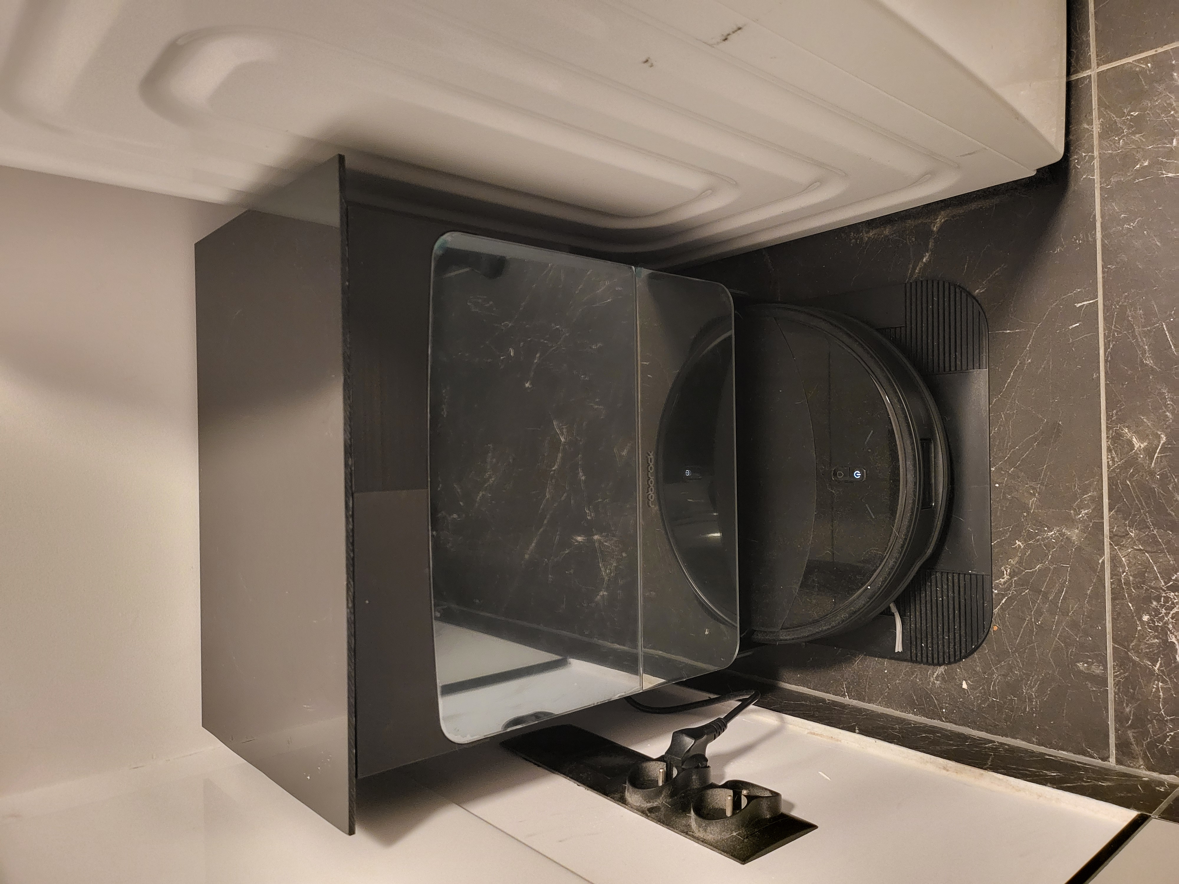 Roborock Saros 10R plumbing cover & shelf — miniatura 3