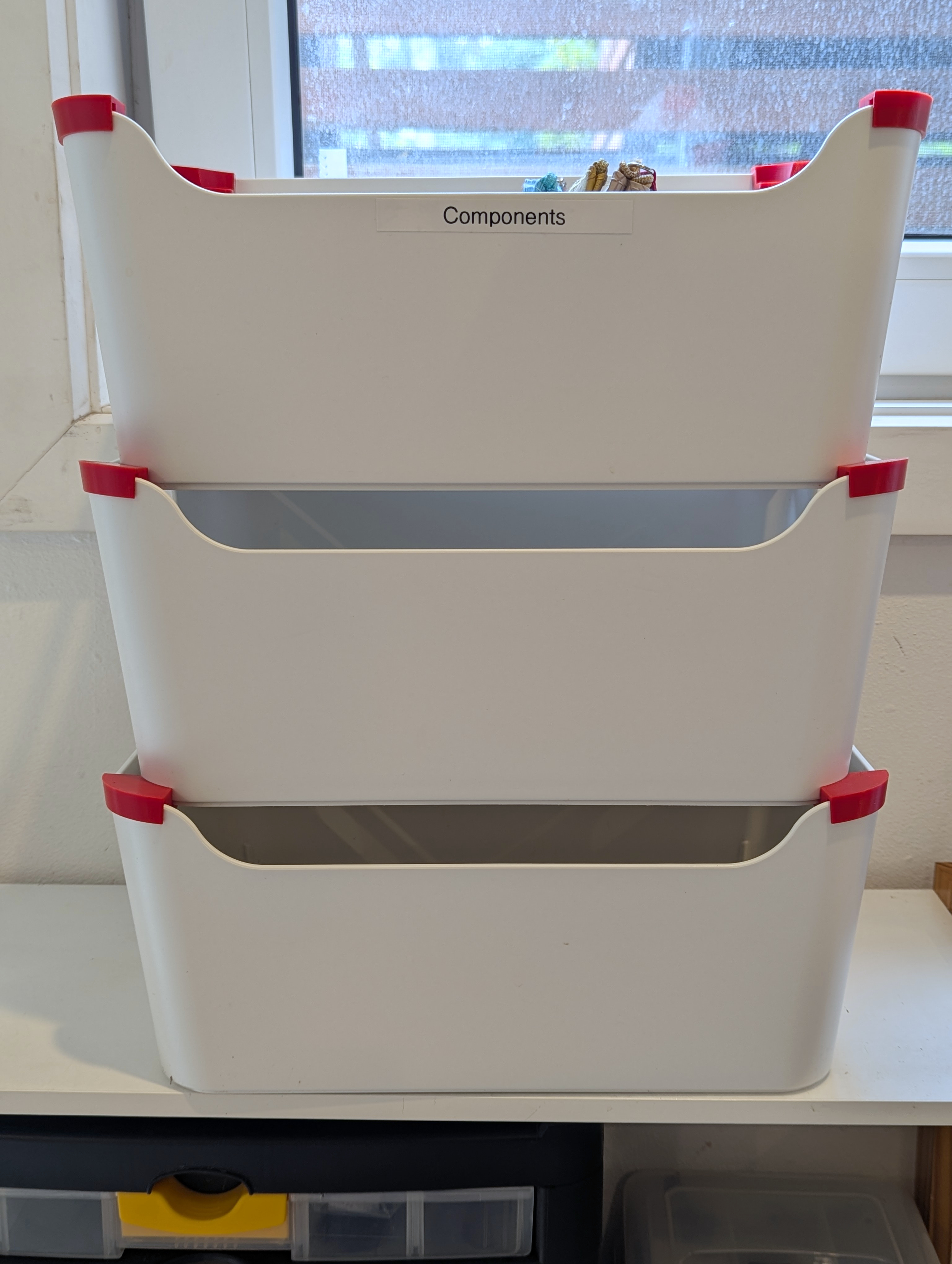 Bracket for stable stacking of IKEA Uppdatera boxes