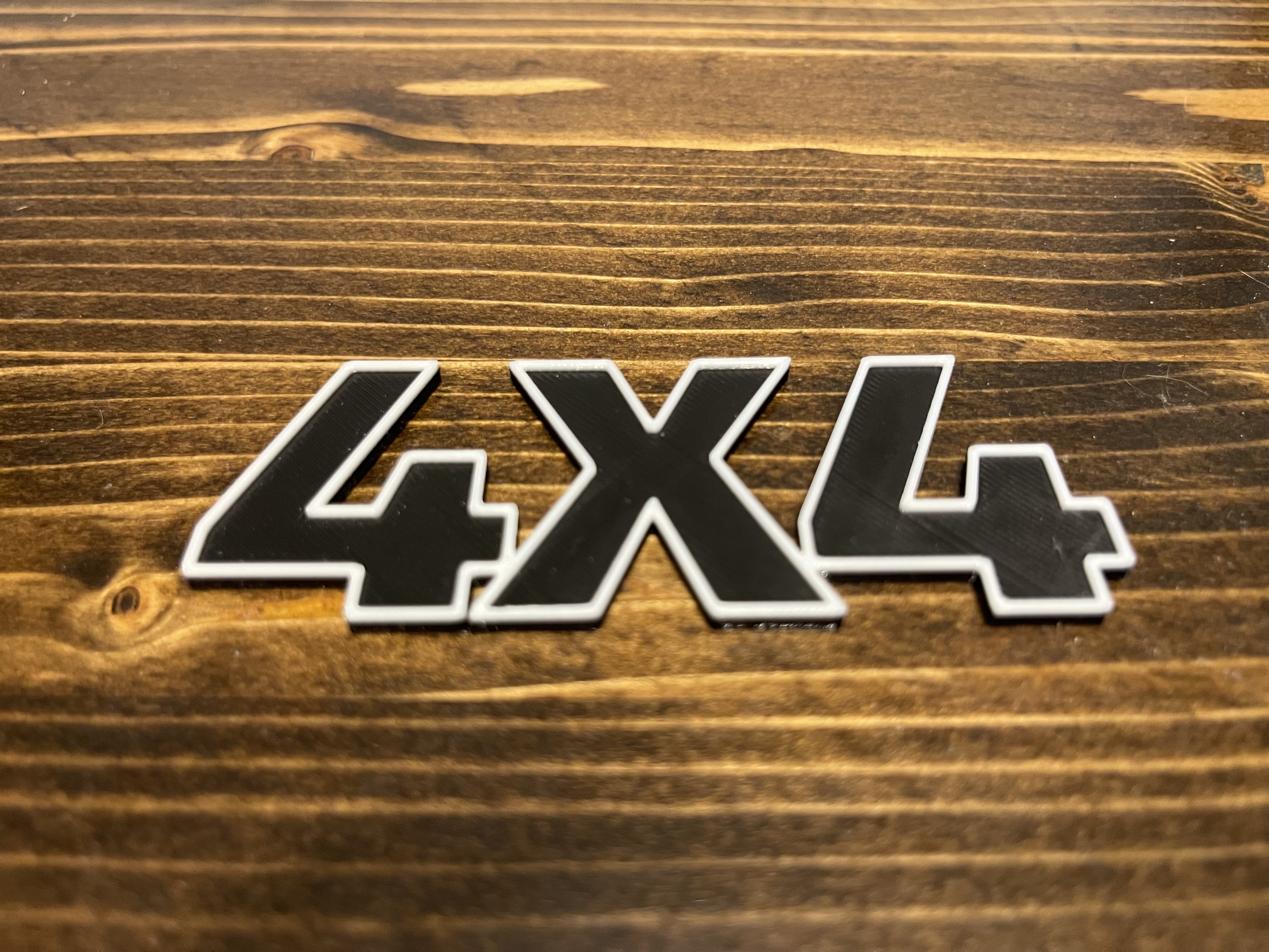 4X4 BADGE EMBLEM WITH RAISED EDGES