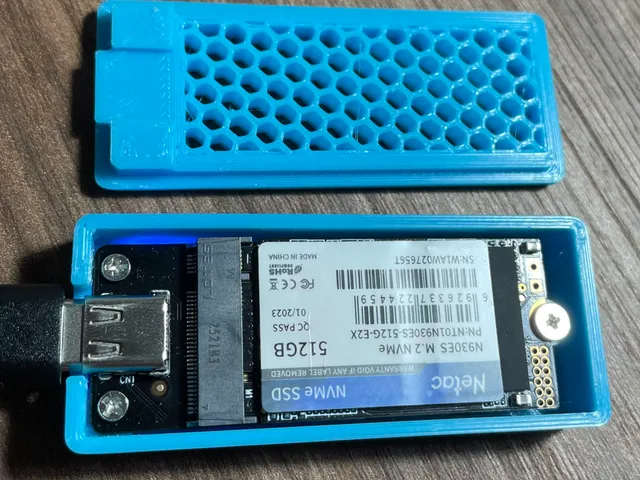 Case for USB type-c adapter for NVME 2242