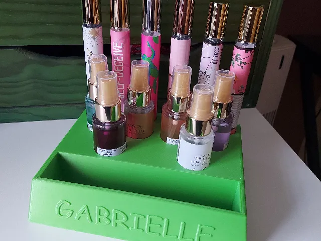Presentoir pour parfum (sans logo).