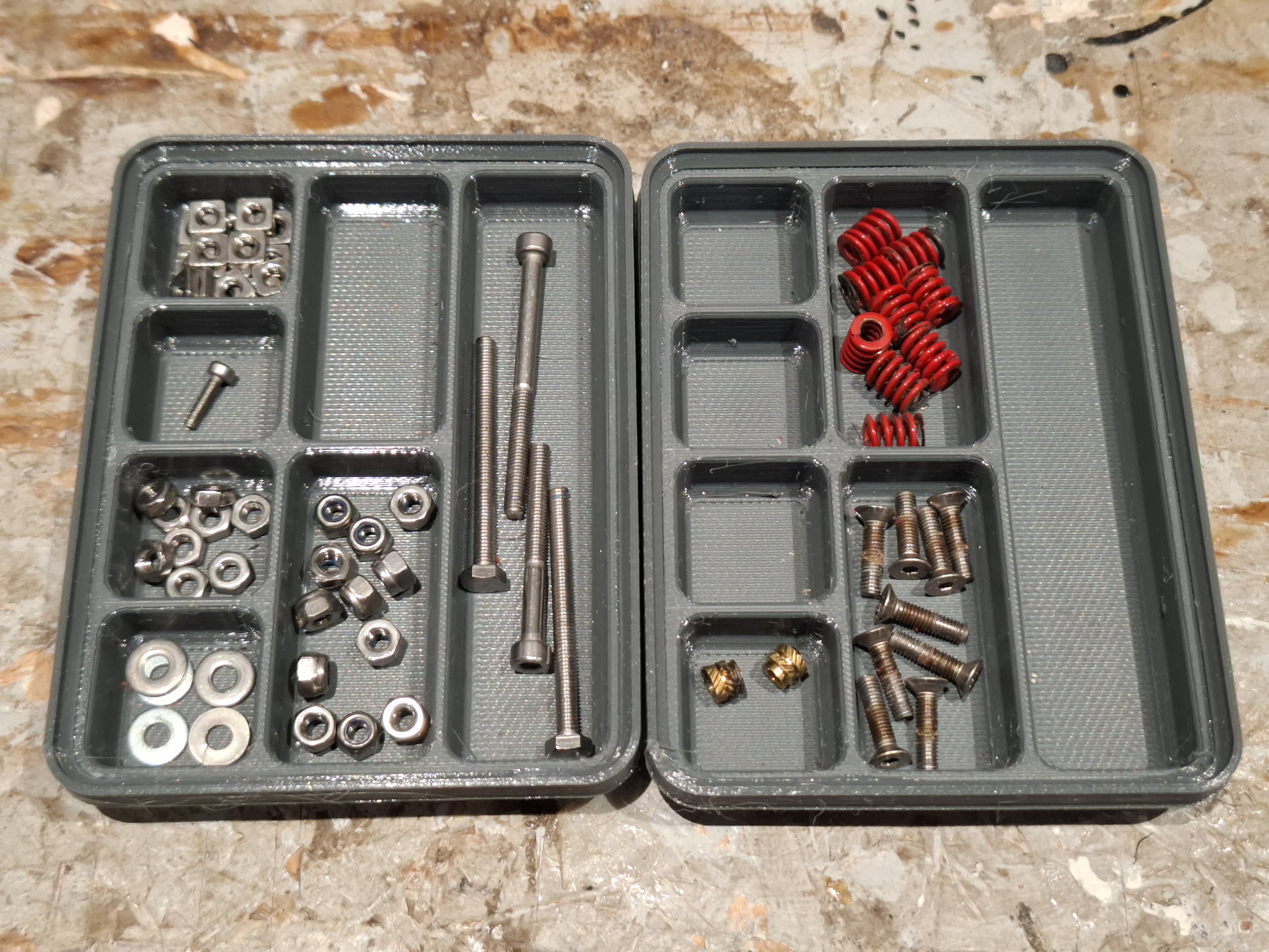 Miniatura 2 do modelo 3D Screw Organizer (stackable)