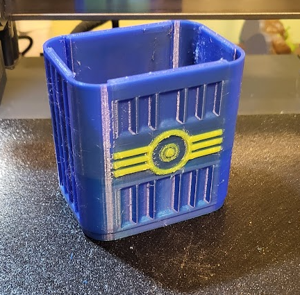 Vault-tec strong storage box strong/mmu