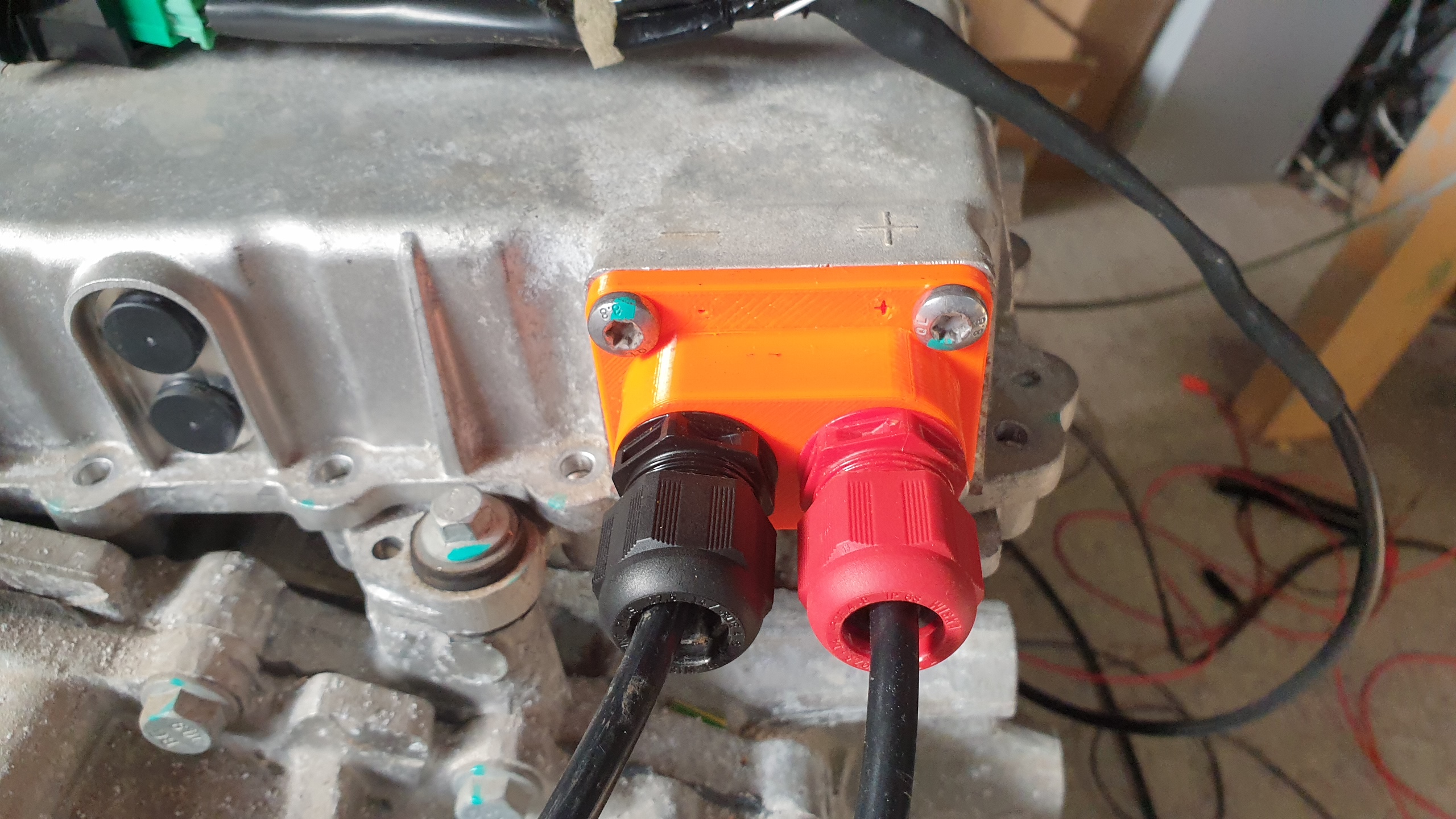 MG EV Drive Unit High Voltage Connector