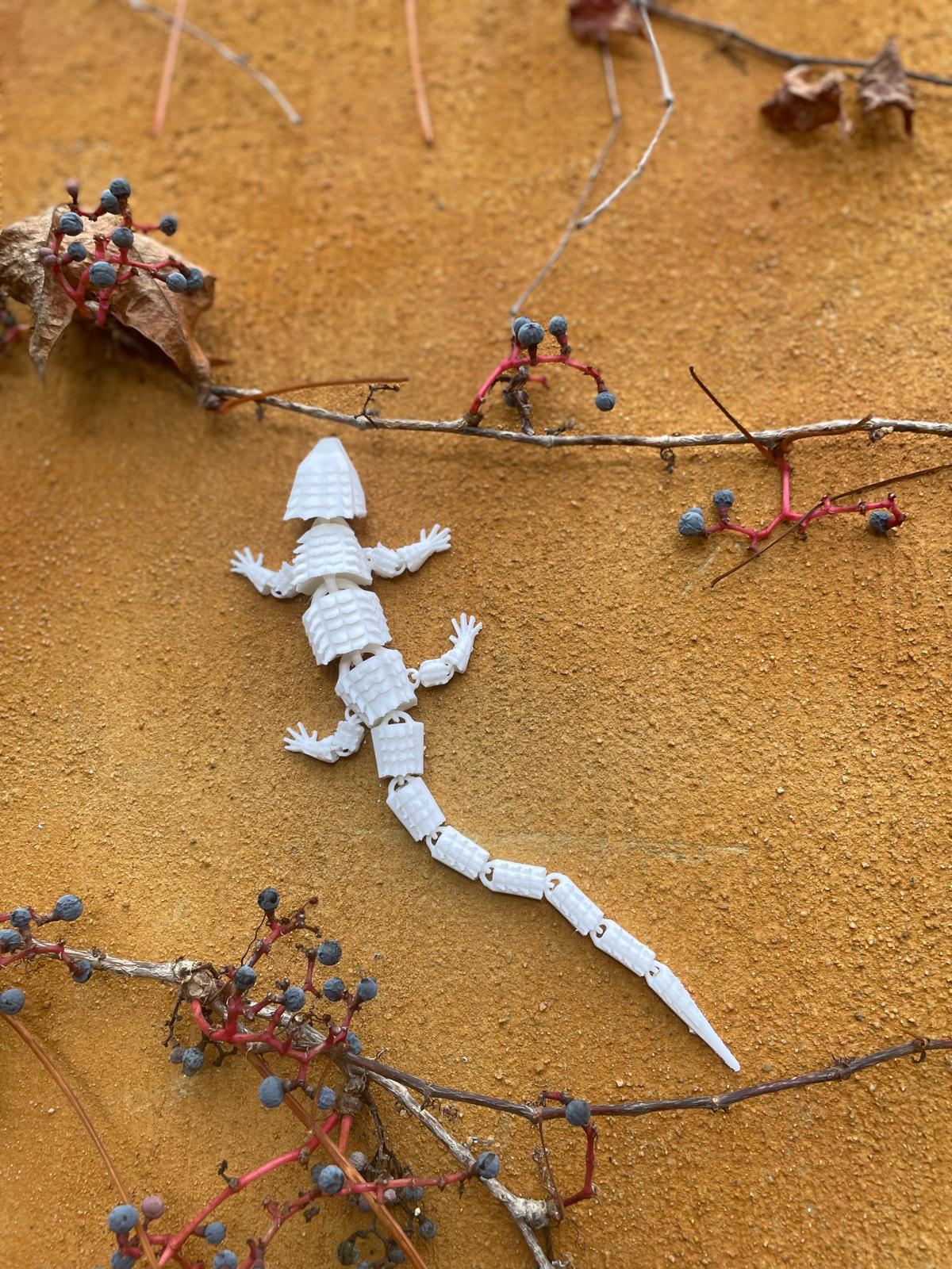Articulated Lizard — miniatura 3
