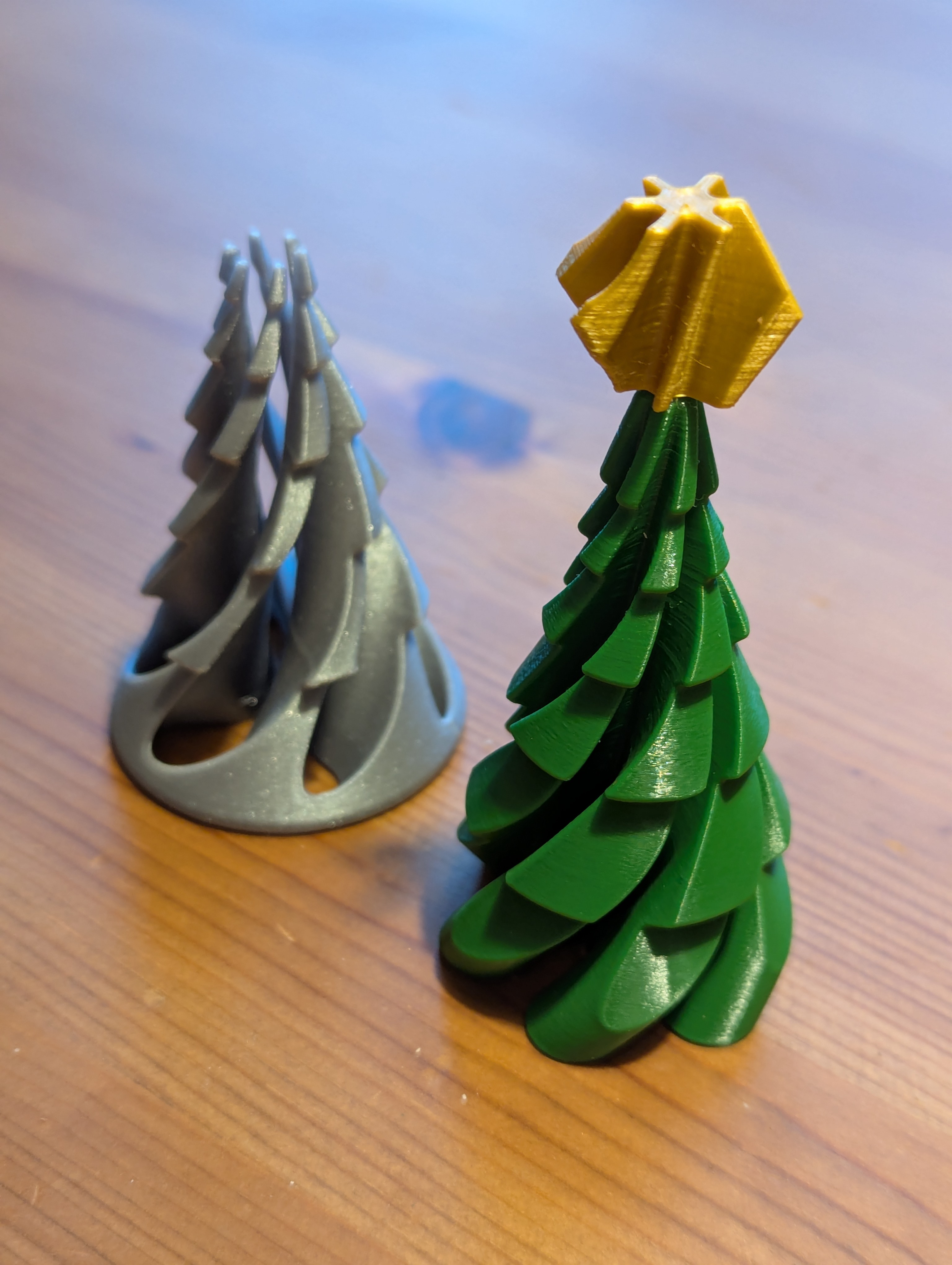 Pass-through Vortex Christmas Tree Fidget/Decoration — thumbnail 5