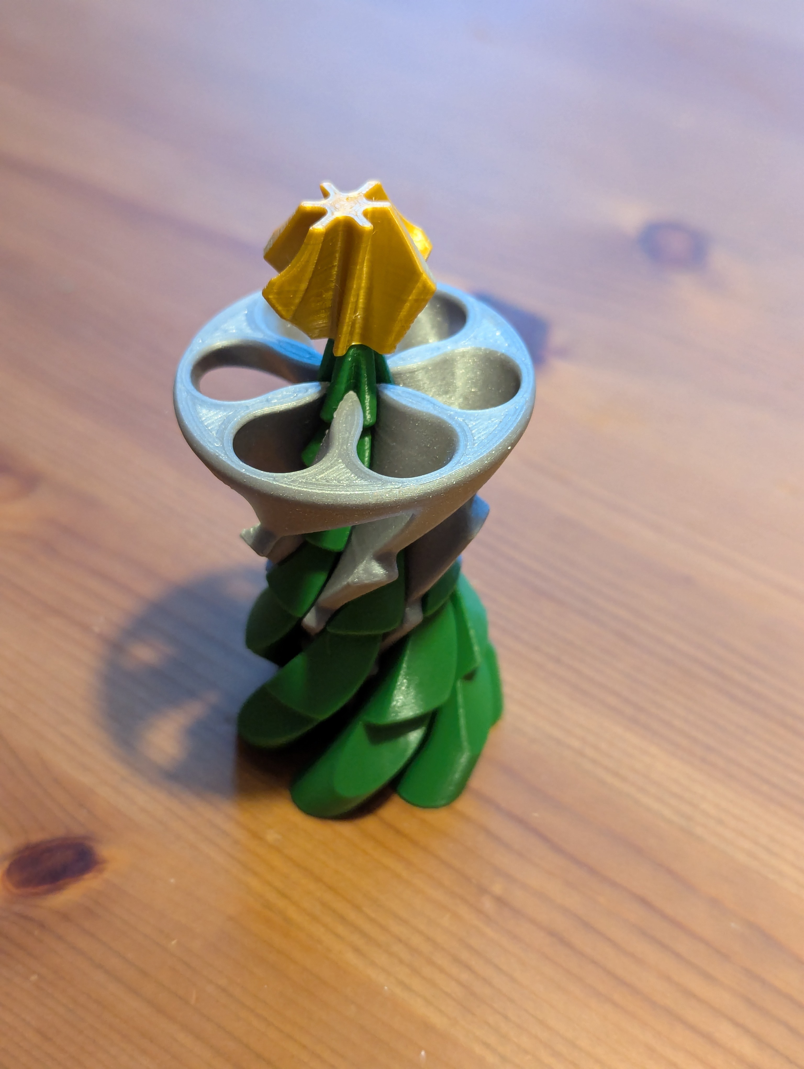 Pass-through Vortex Christmas Tree Fidget/Decoration — thumbnail 6