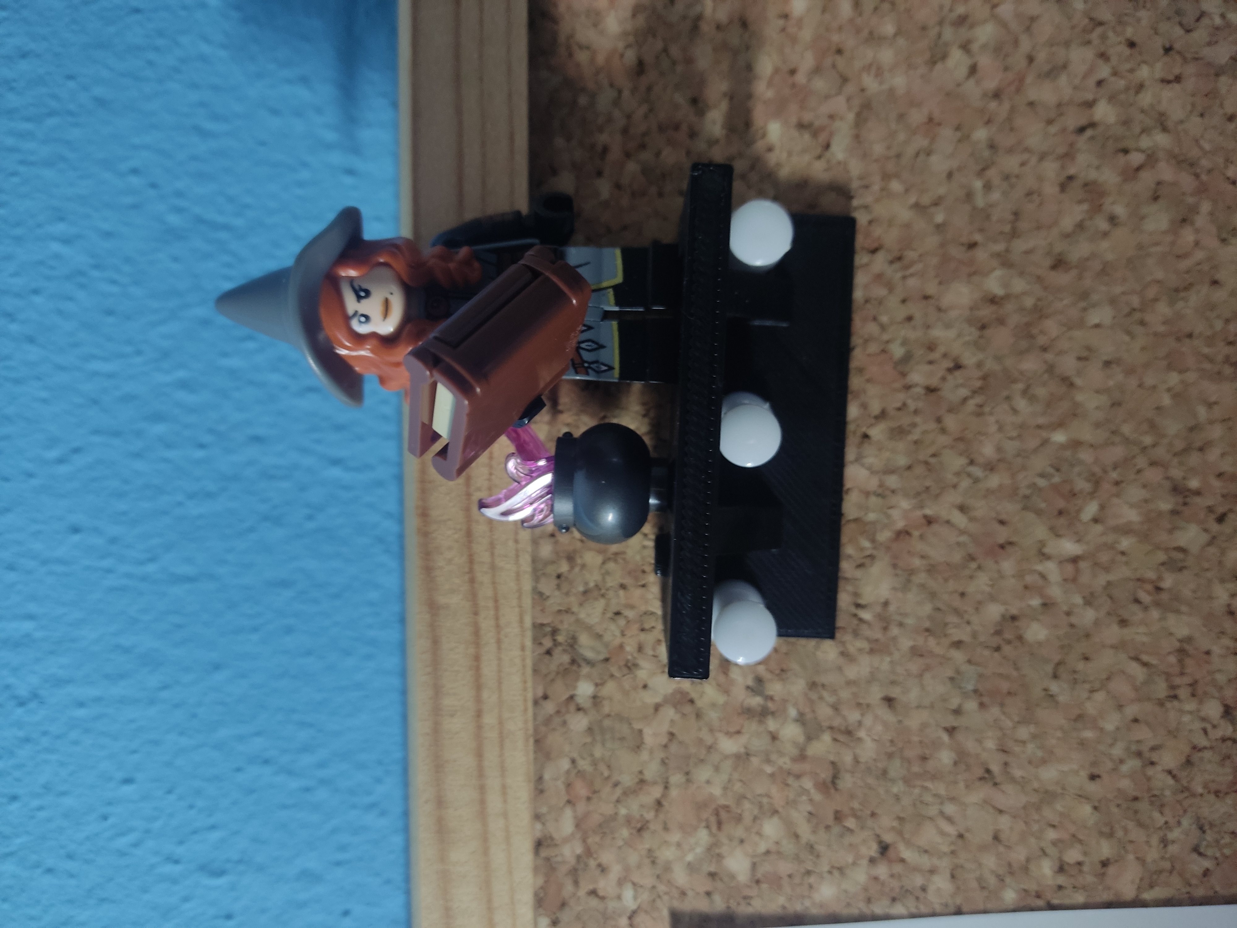 Lego minifigure Stand for a Corkboard