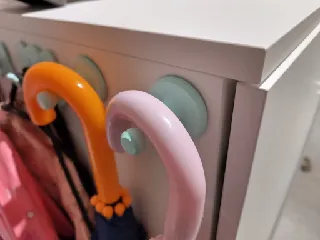 Round adhesive Hook