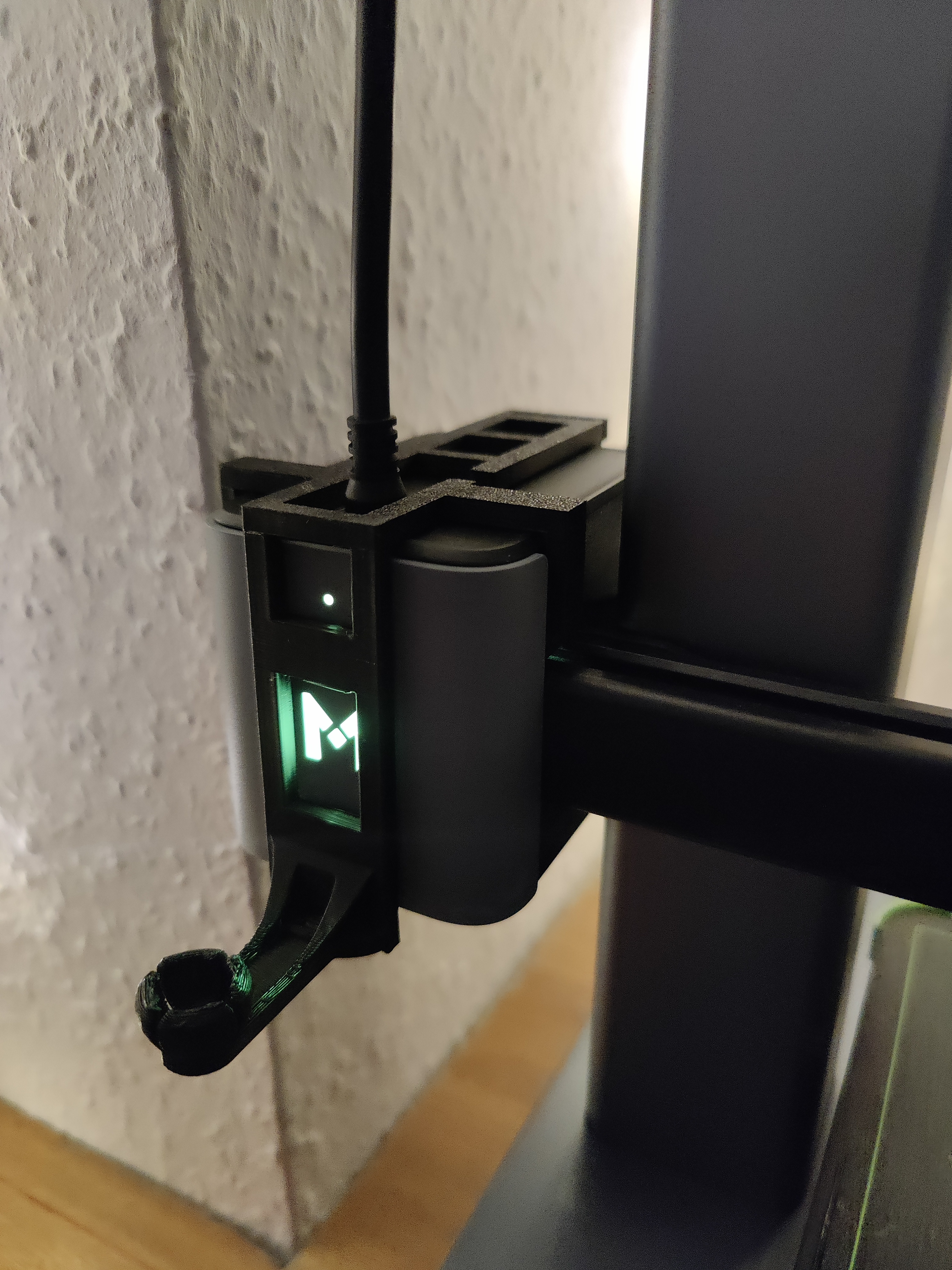 M5C Tapo C100 Camera Mount | Left Side