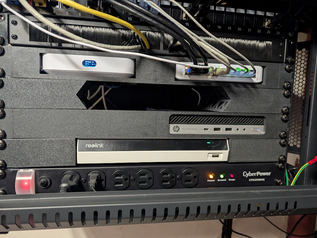 Reolink NVR (RLN8-410) 1U brackets