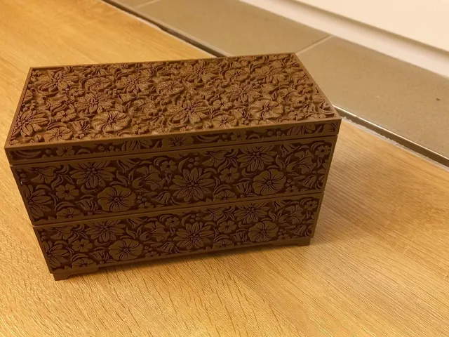 Jewelery box  / šperkovnice