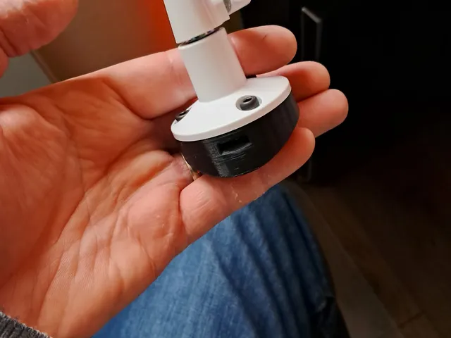support arlo pour gouttière Ø80 ou mat