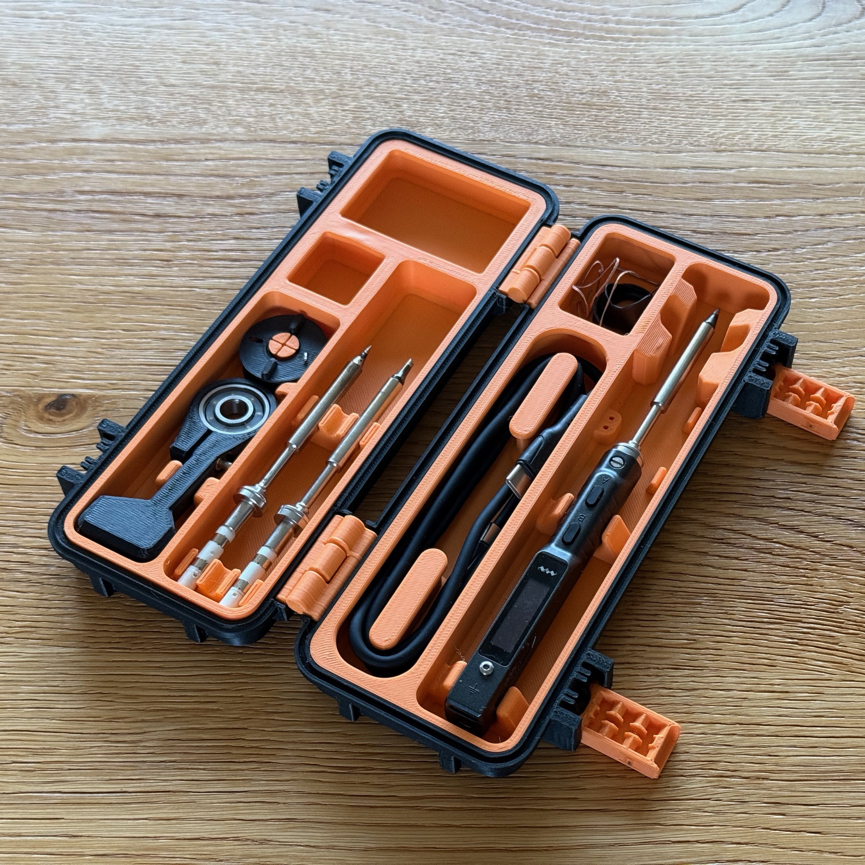No Screw Rugged Multipart Pencil Case
