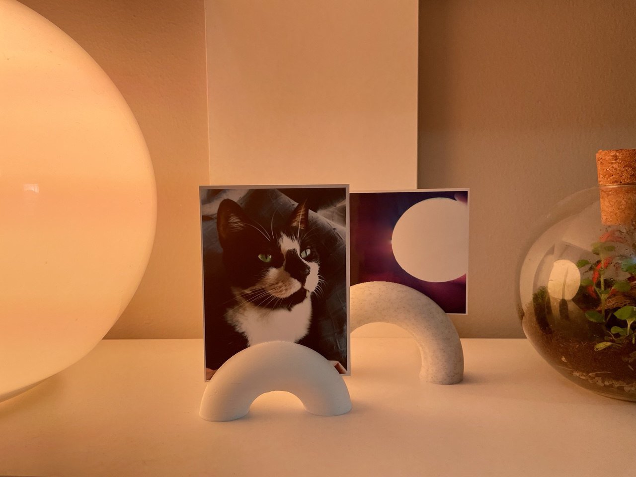 Arc Photo Holders/Displays