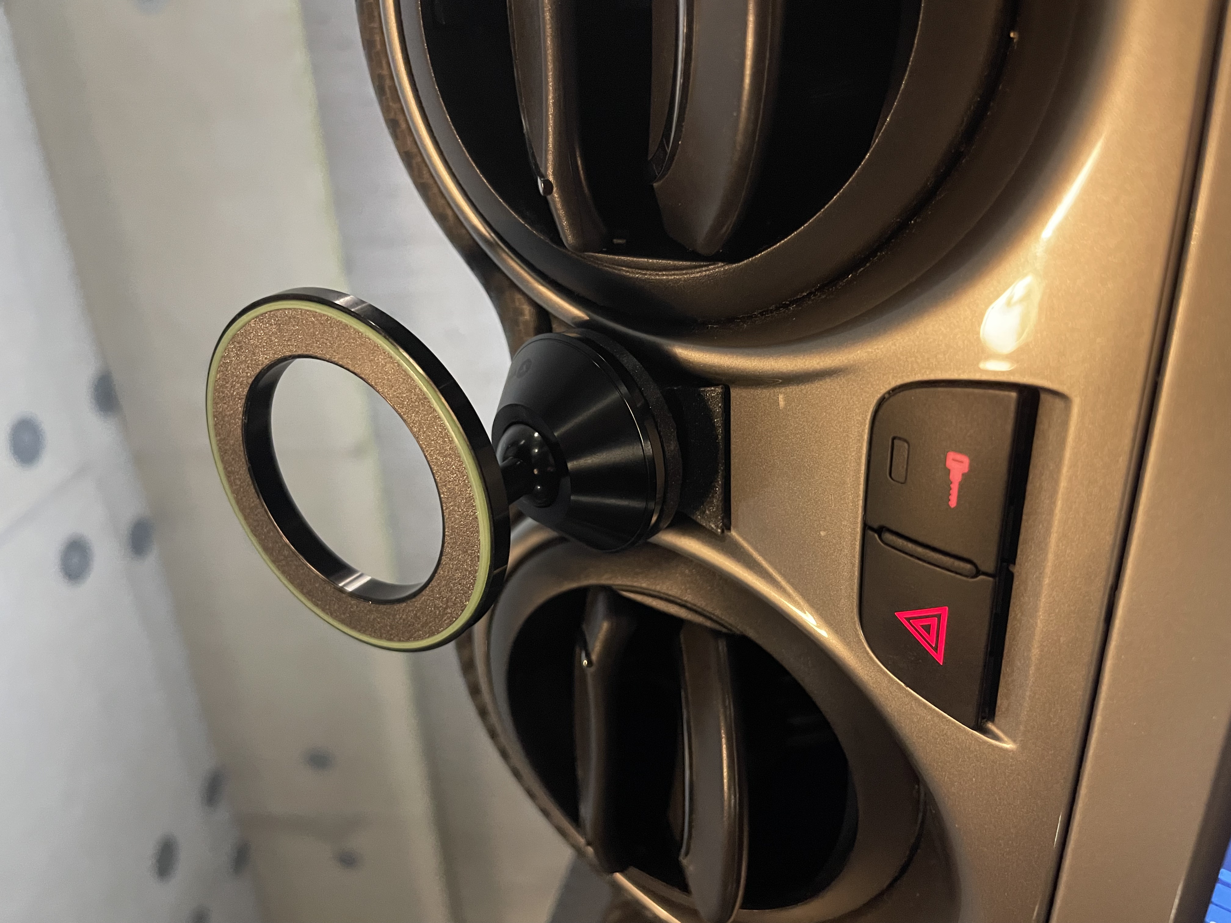 Alfa Romeo MiTo adhesive phone holder / adapter.