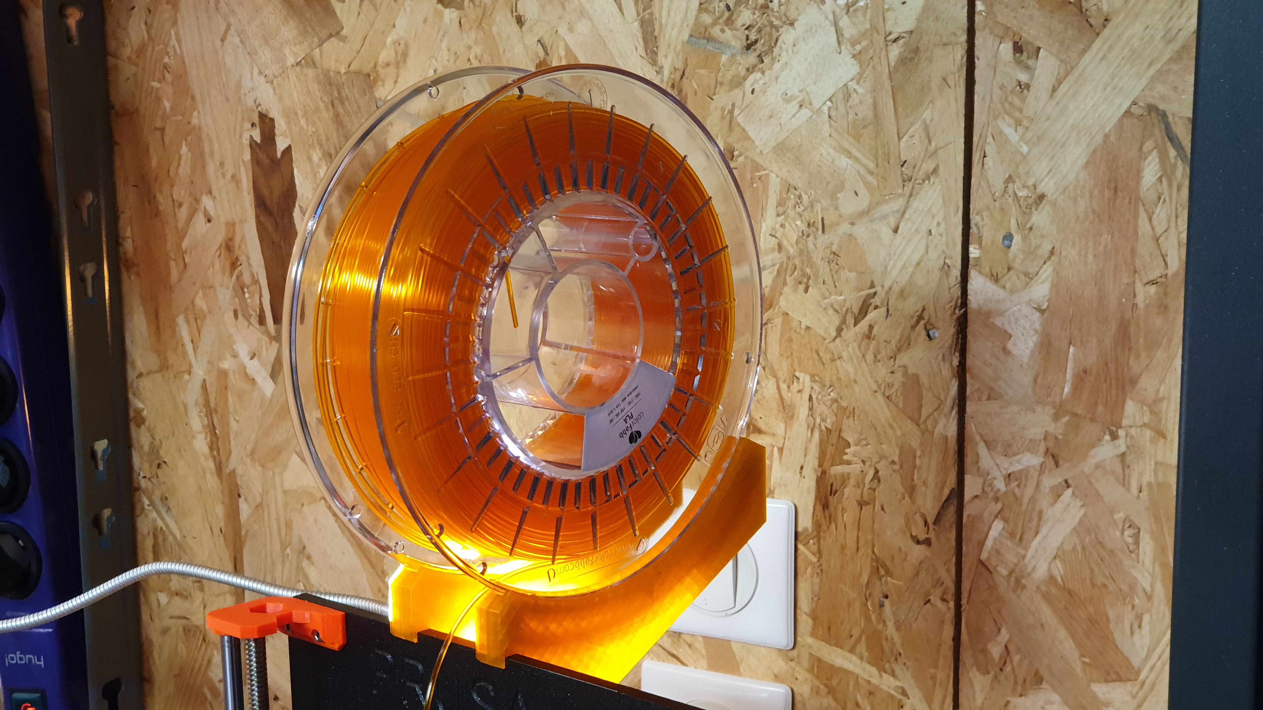 Recirculating ball spool holder (RBSH)