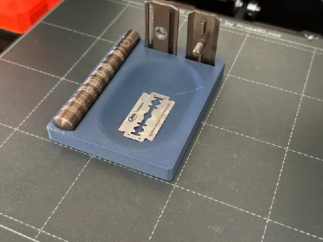 Organizer for Henson Razor