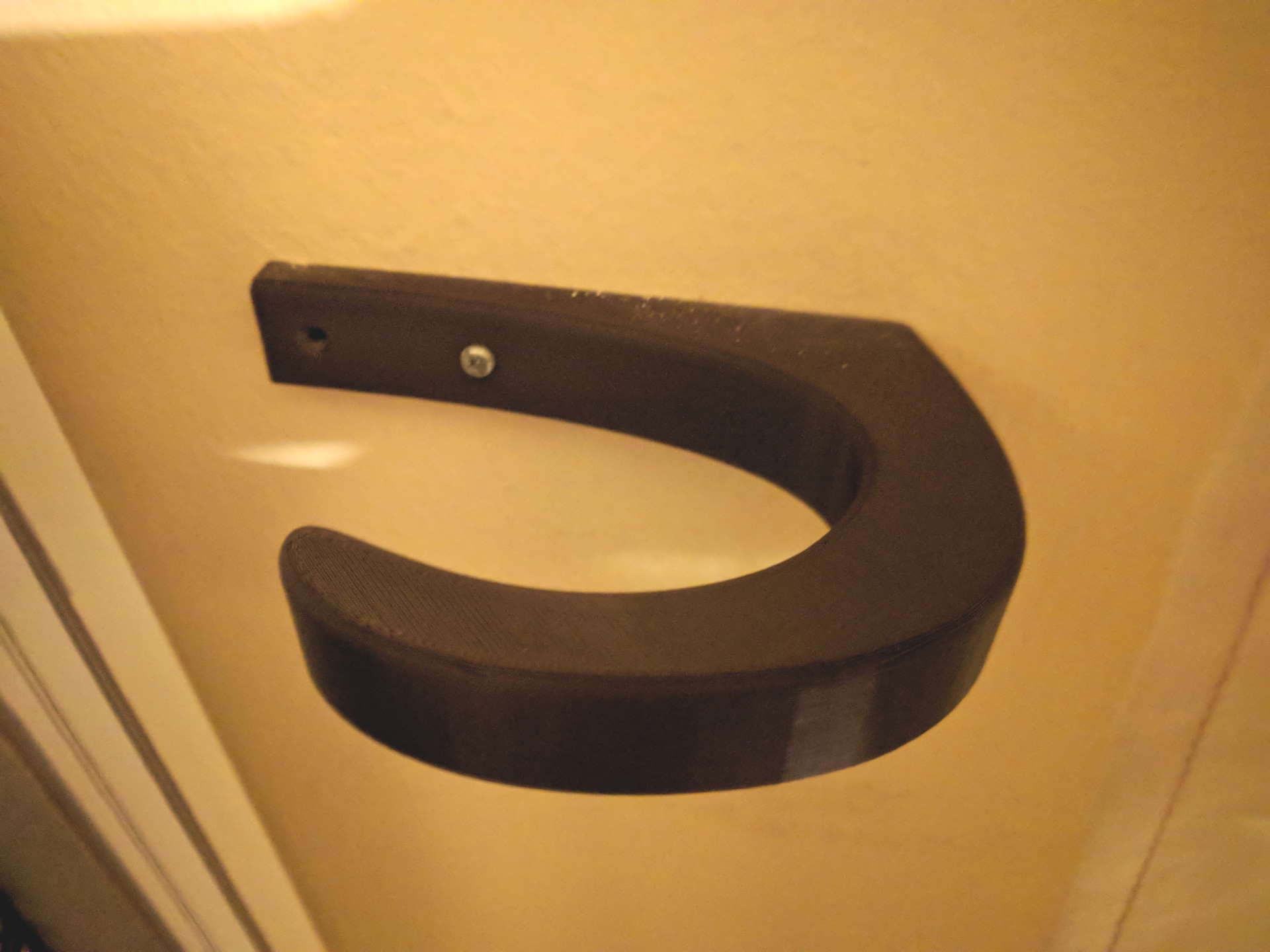 Miniatura 2 do modelo 3D curtain holder