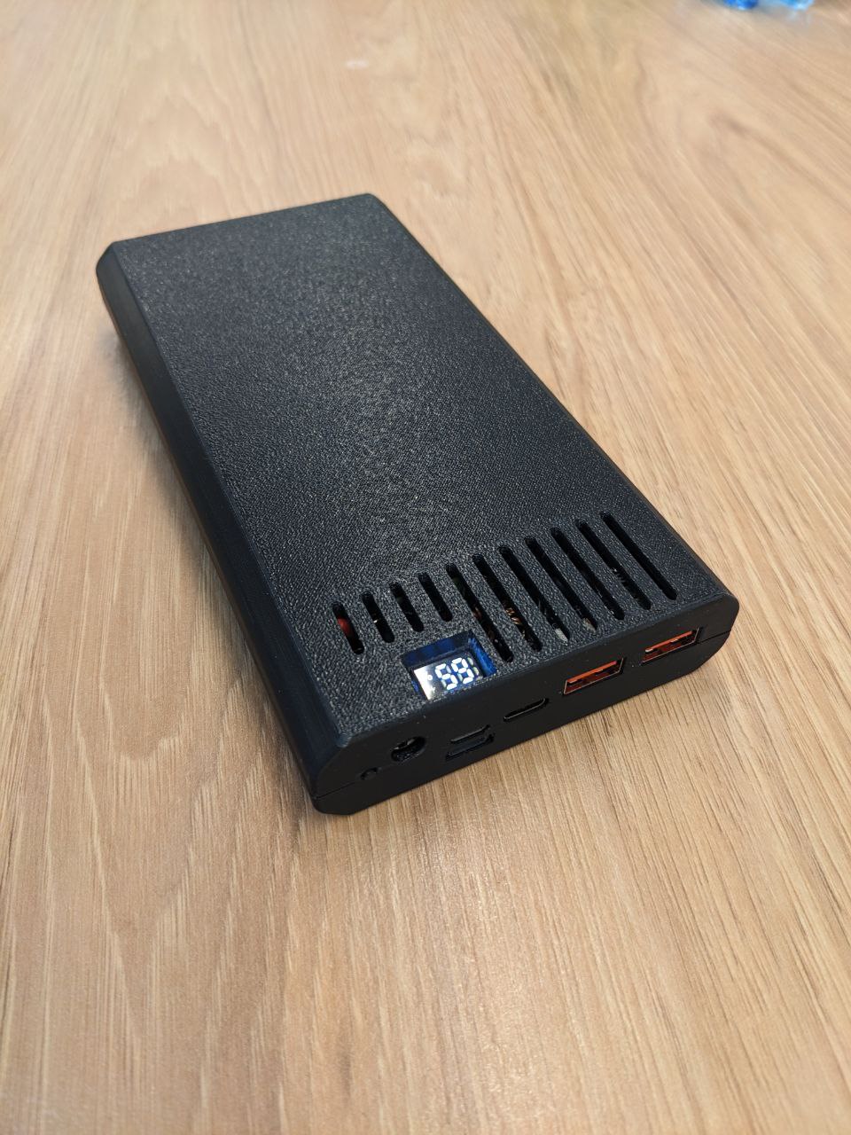 Case for 100w powerbank module with 4s2p 21700 batteries