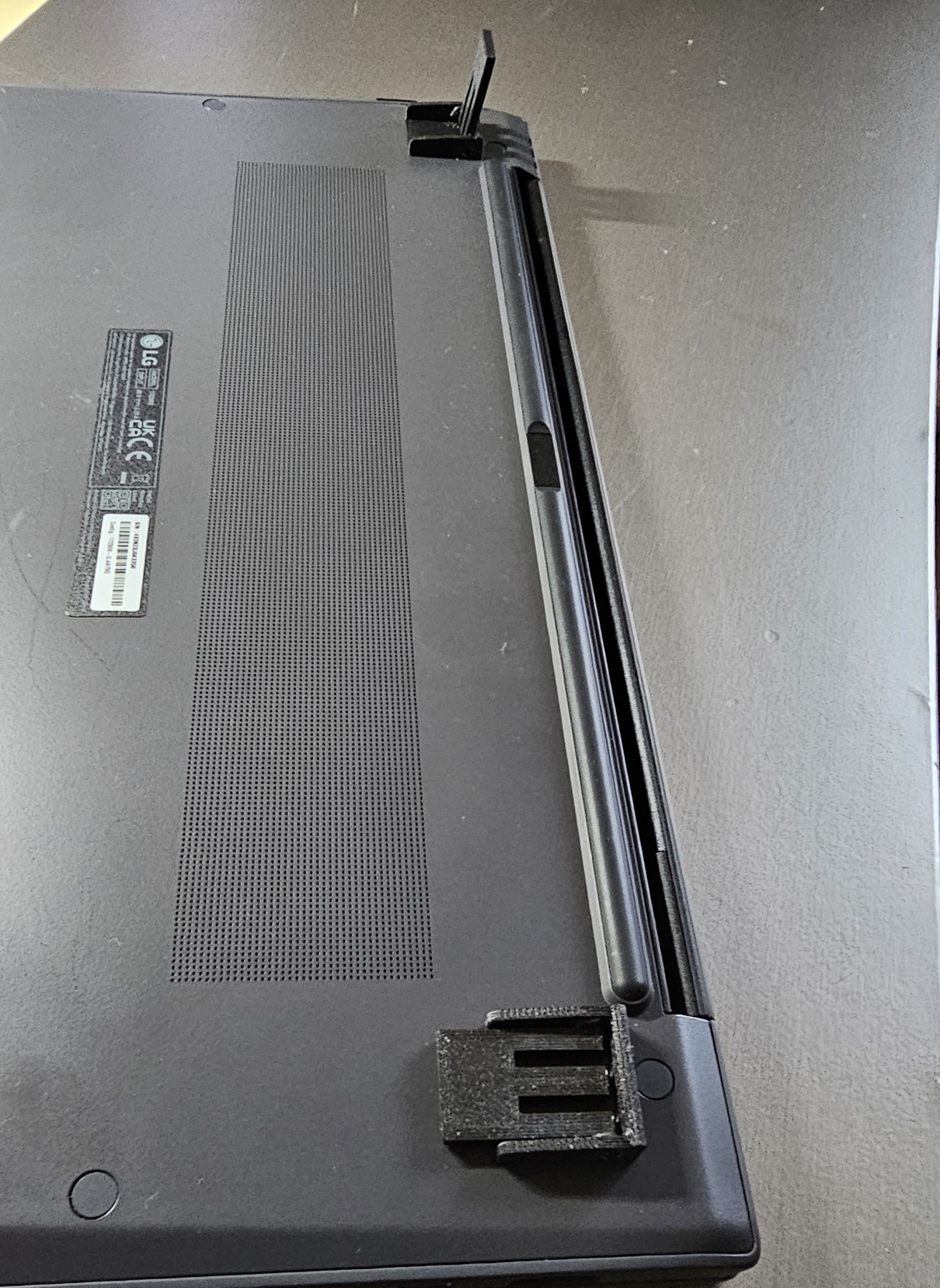 Klappfüße Laptop oder Tastatur