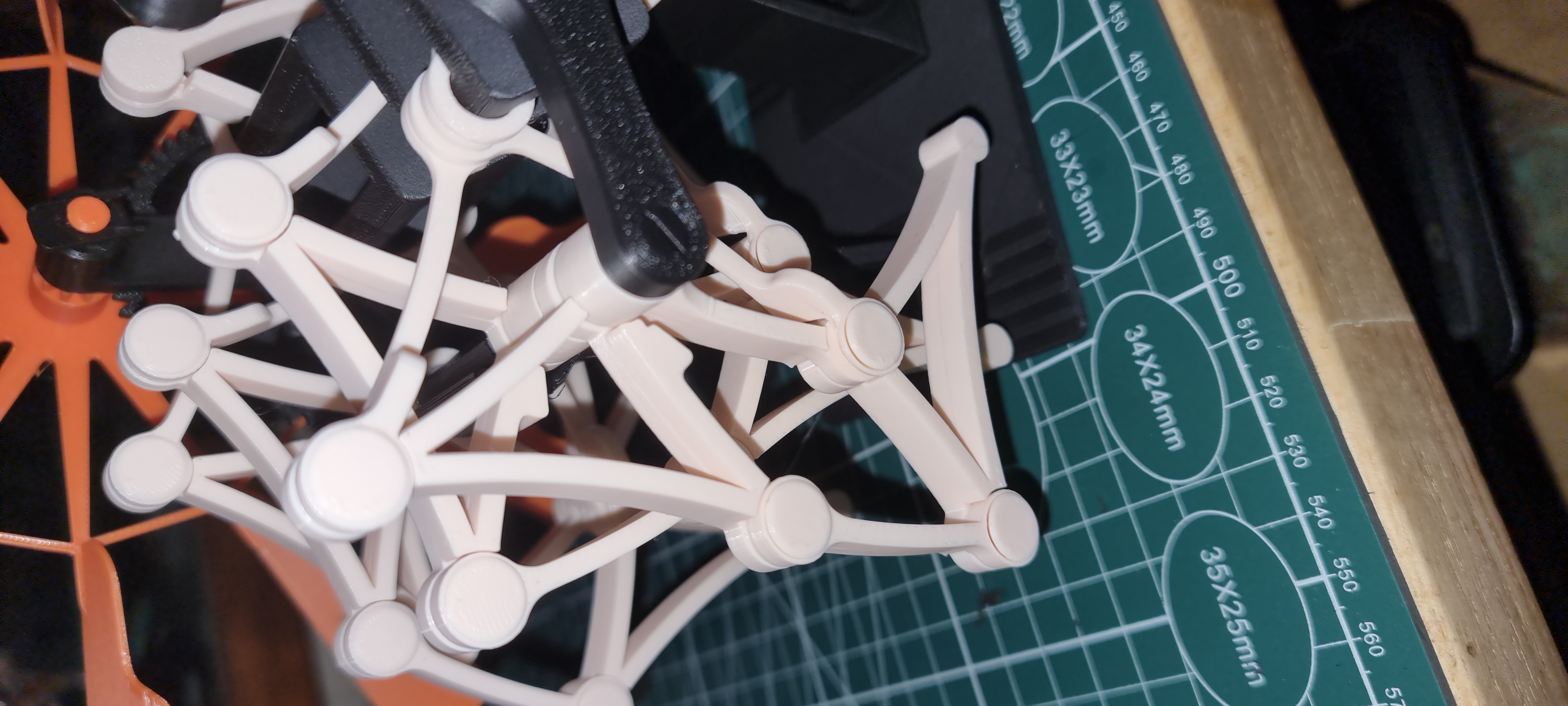 Easy Strandbeest - Tweaked Leg Remix