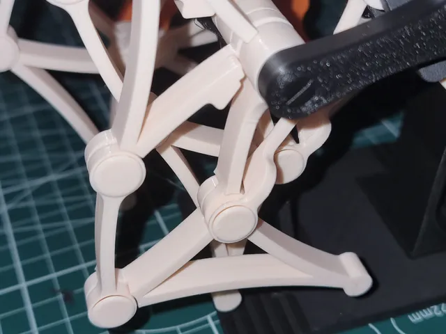 Easy Strandbeest - Tweaked Leg Remix