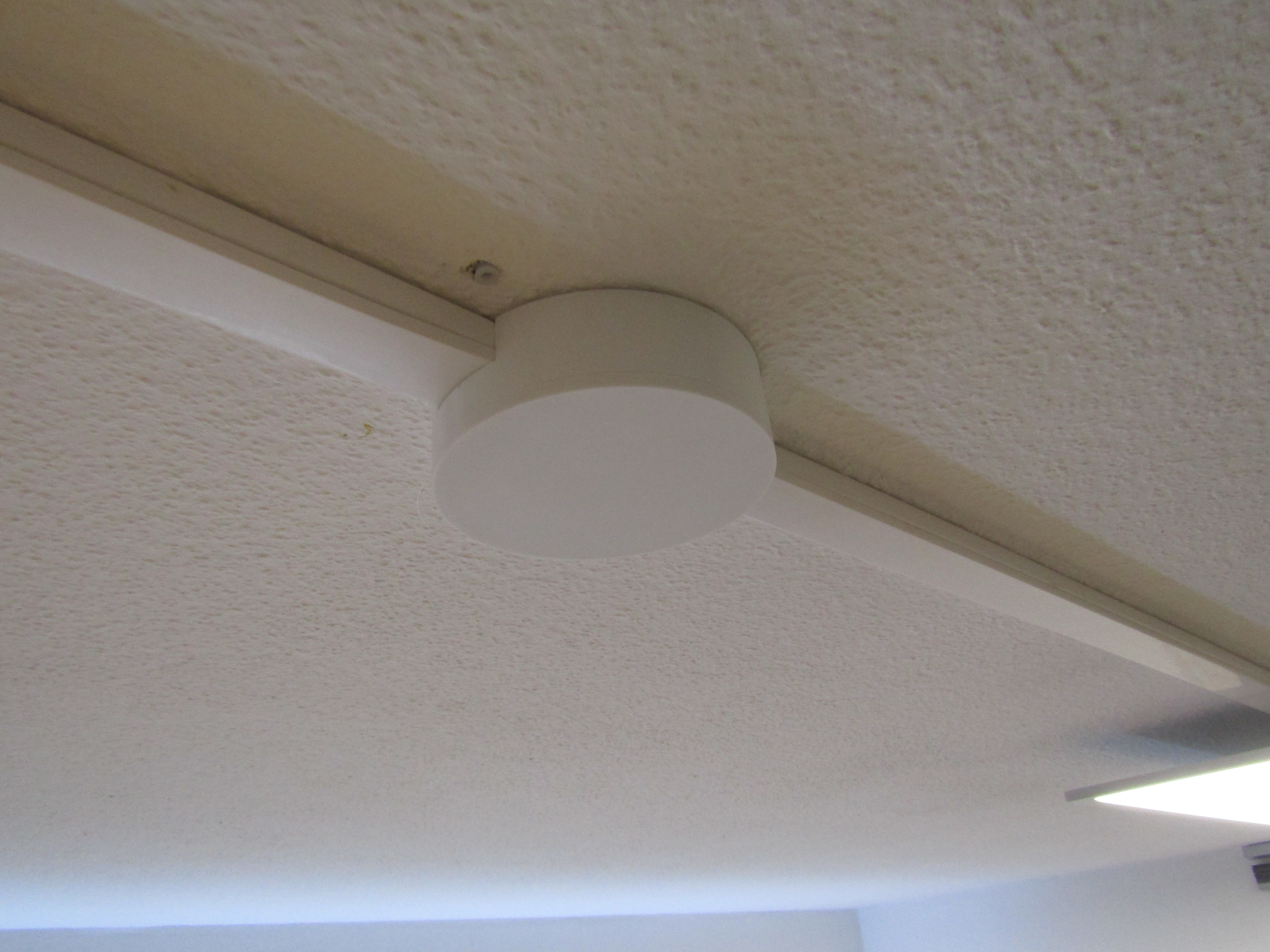 Junctionbox over cable duct