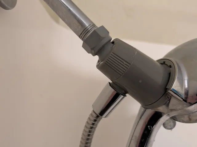 Moen Magnetix Shower pipe attachment replacement
