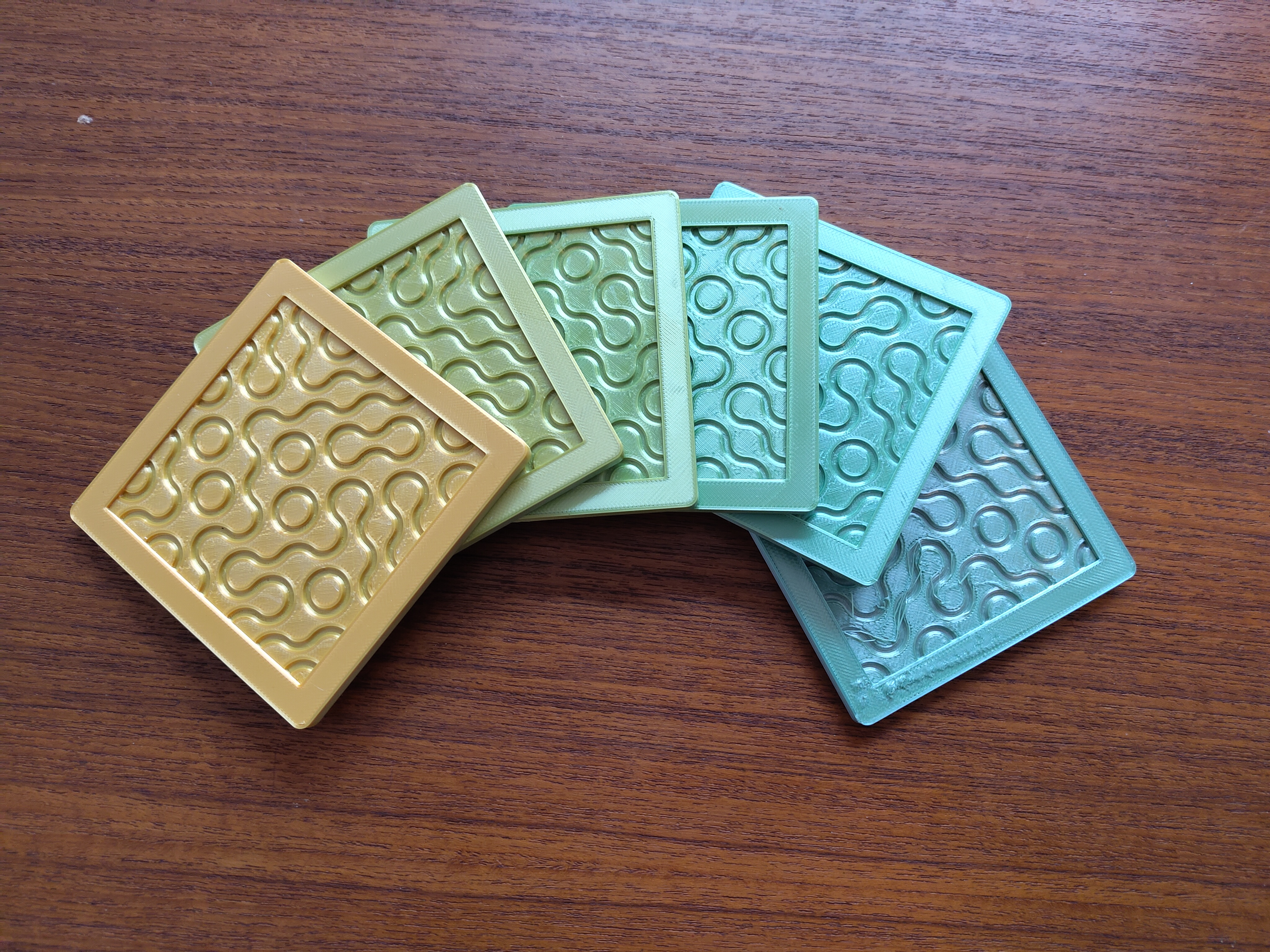 Truchet tiled surface (and coaster)