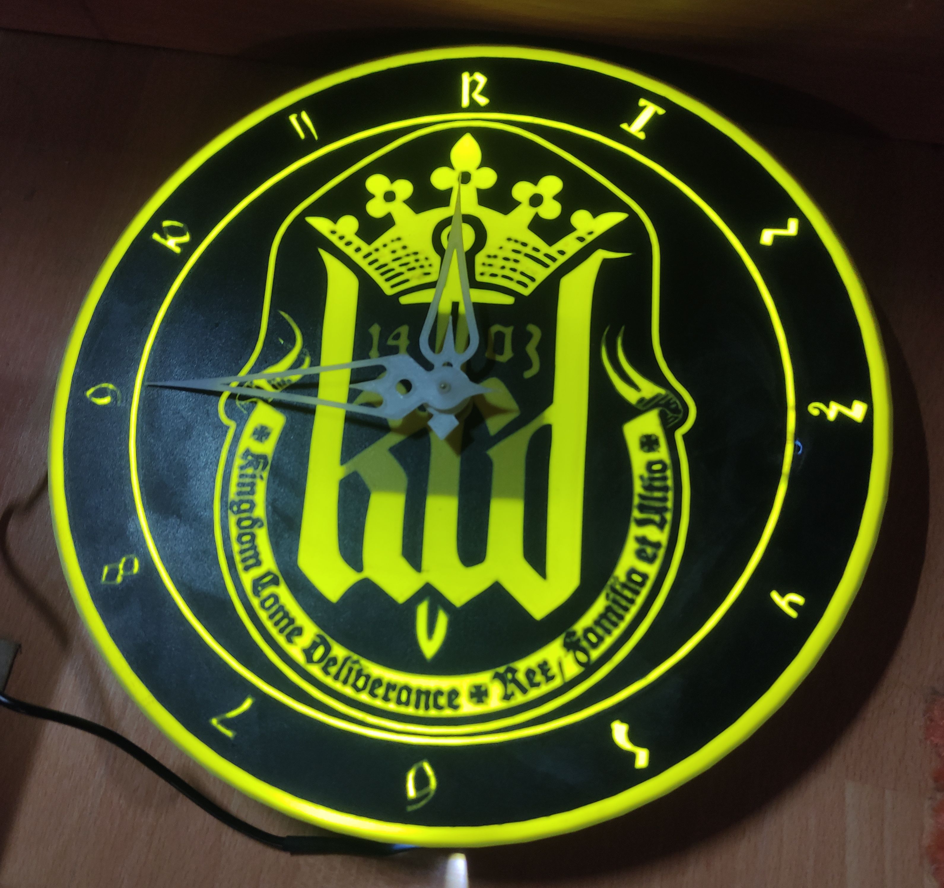 Hodiny Kingdom Come / Kingdom Come Clock — miniatura 2
