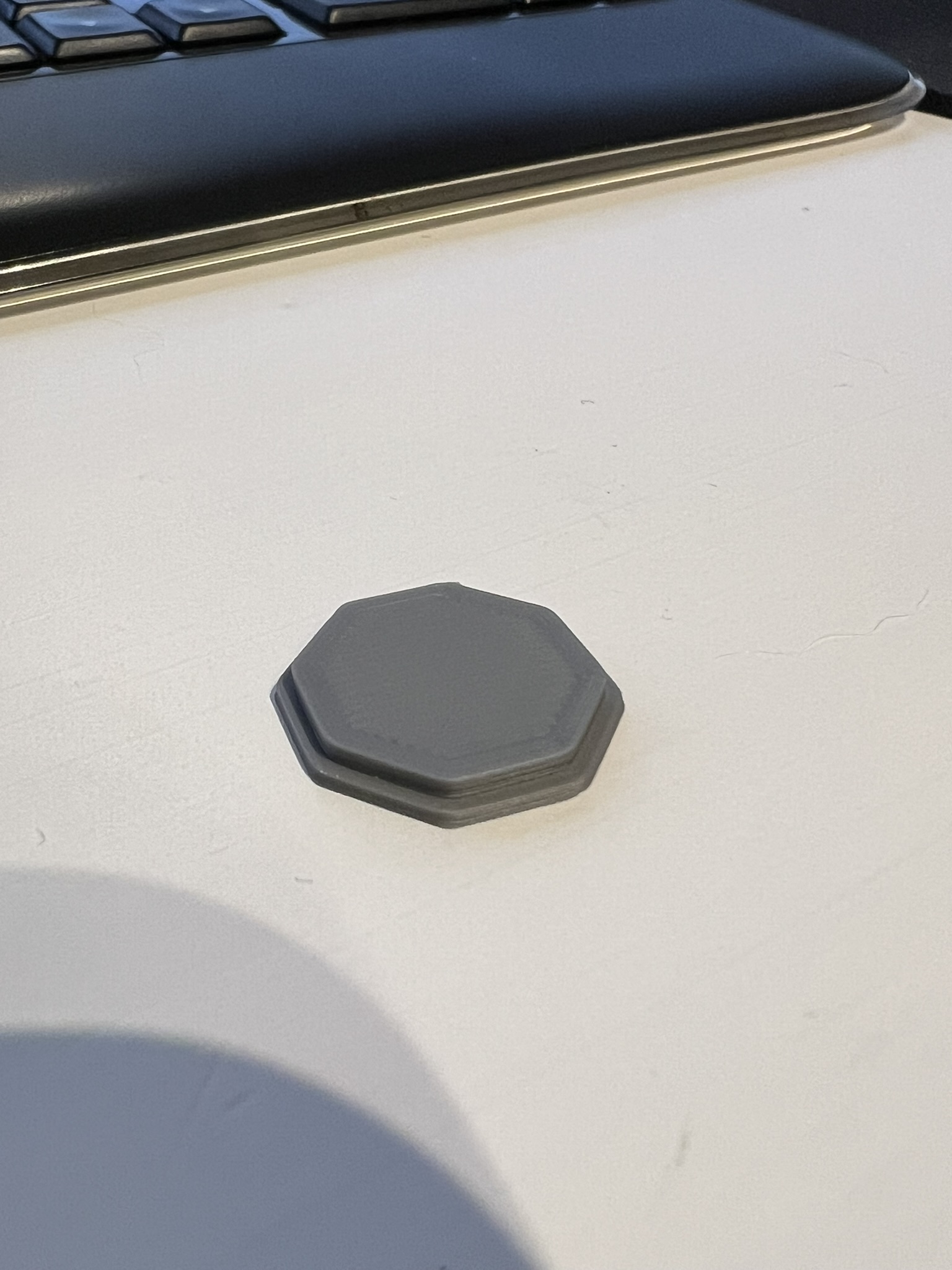 Base Plate for KLIPPT with max. Surface for double sided Tapes
