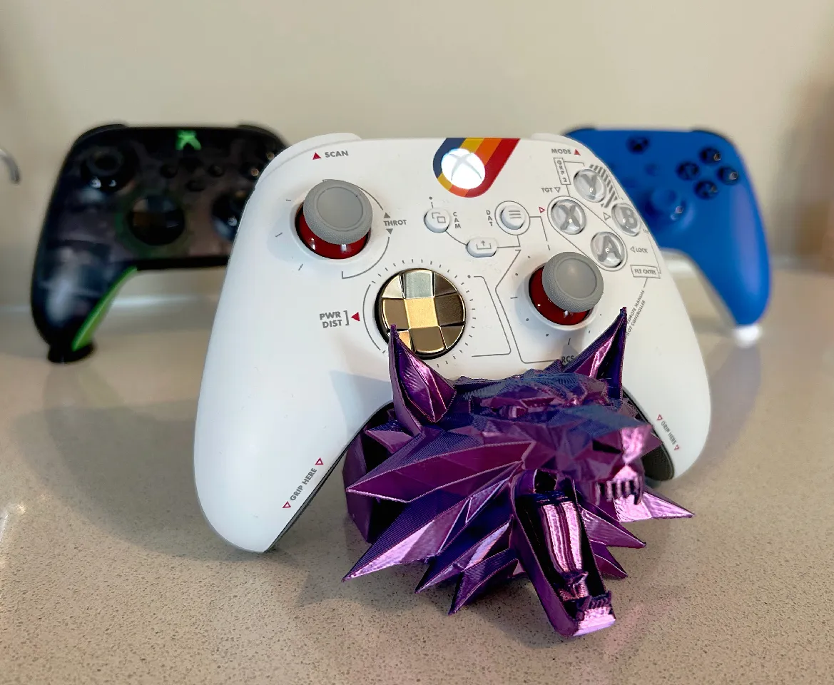 Witcher Xbox Controller Stand by Yellowtech | Download free STL model ...