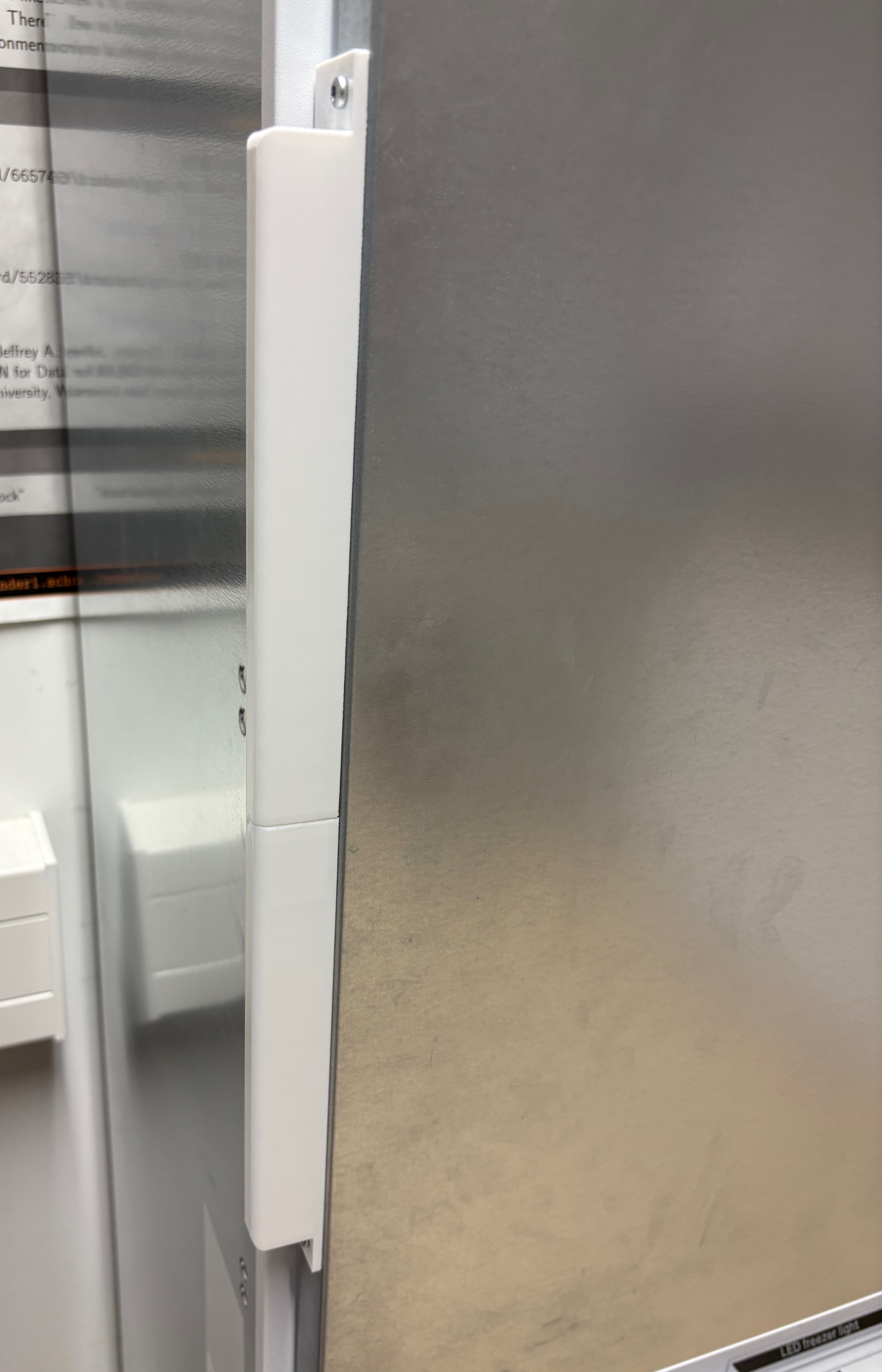 Griff Kühlschrank - Refrigerator handle (Einbaukühlschrank NEFF)