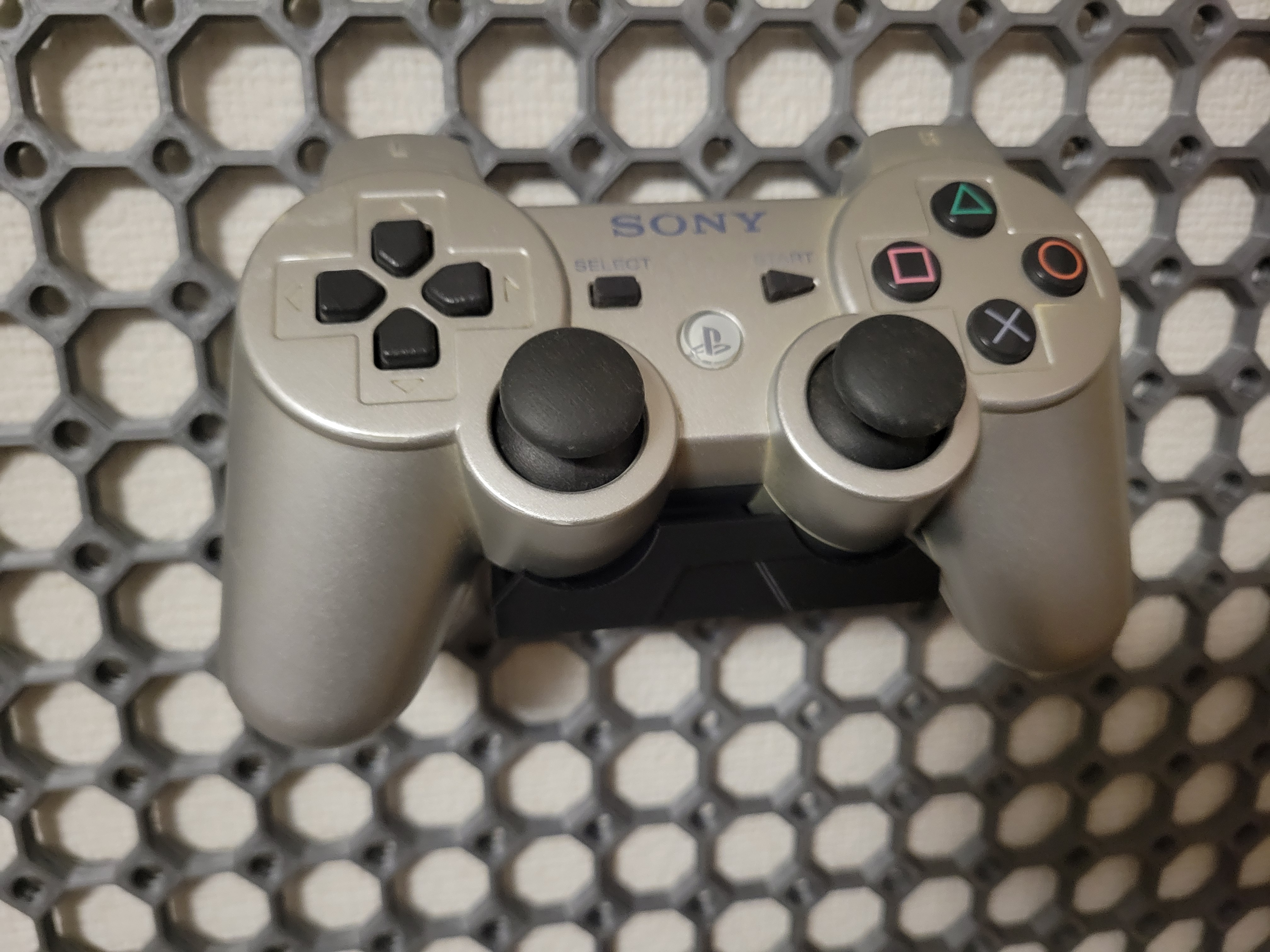 Dualshock 3 holder (multiboard remix)