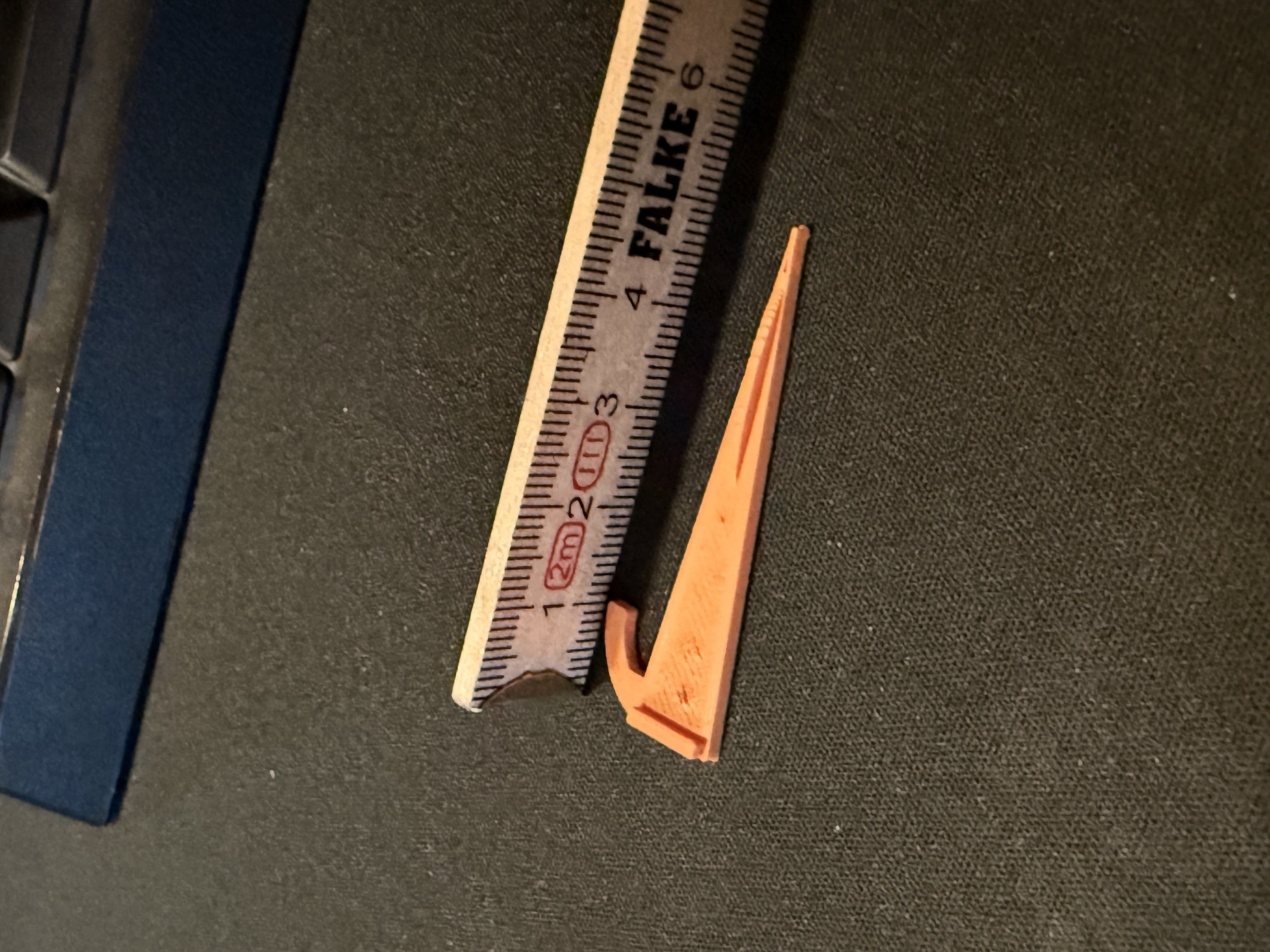 Small peg for cables in grass — miniatura 2