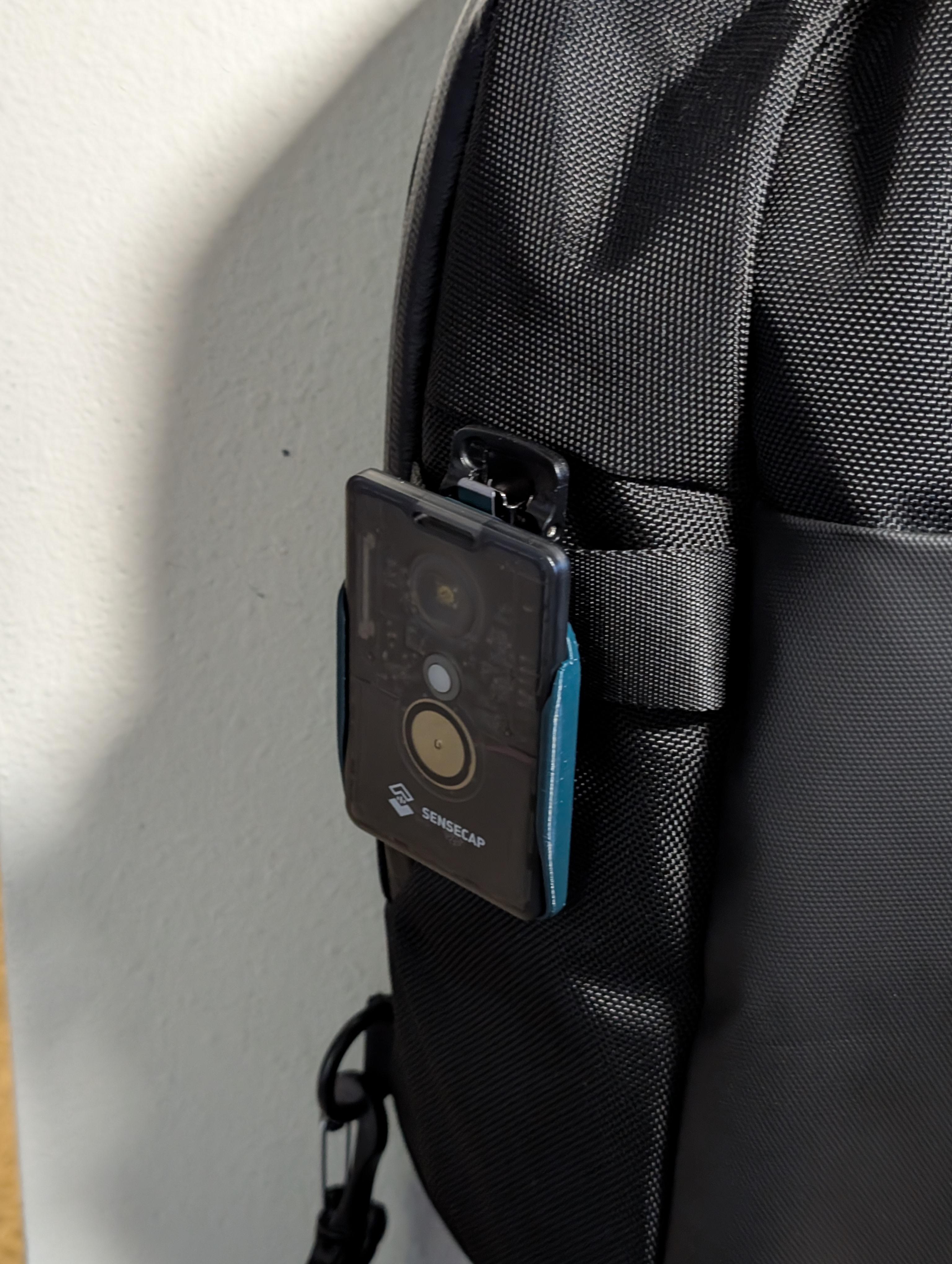 Holster for Seeed Studio T1000-E Meshtastic Tracker Remixed