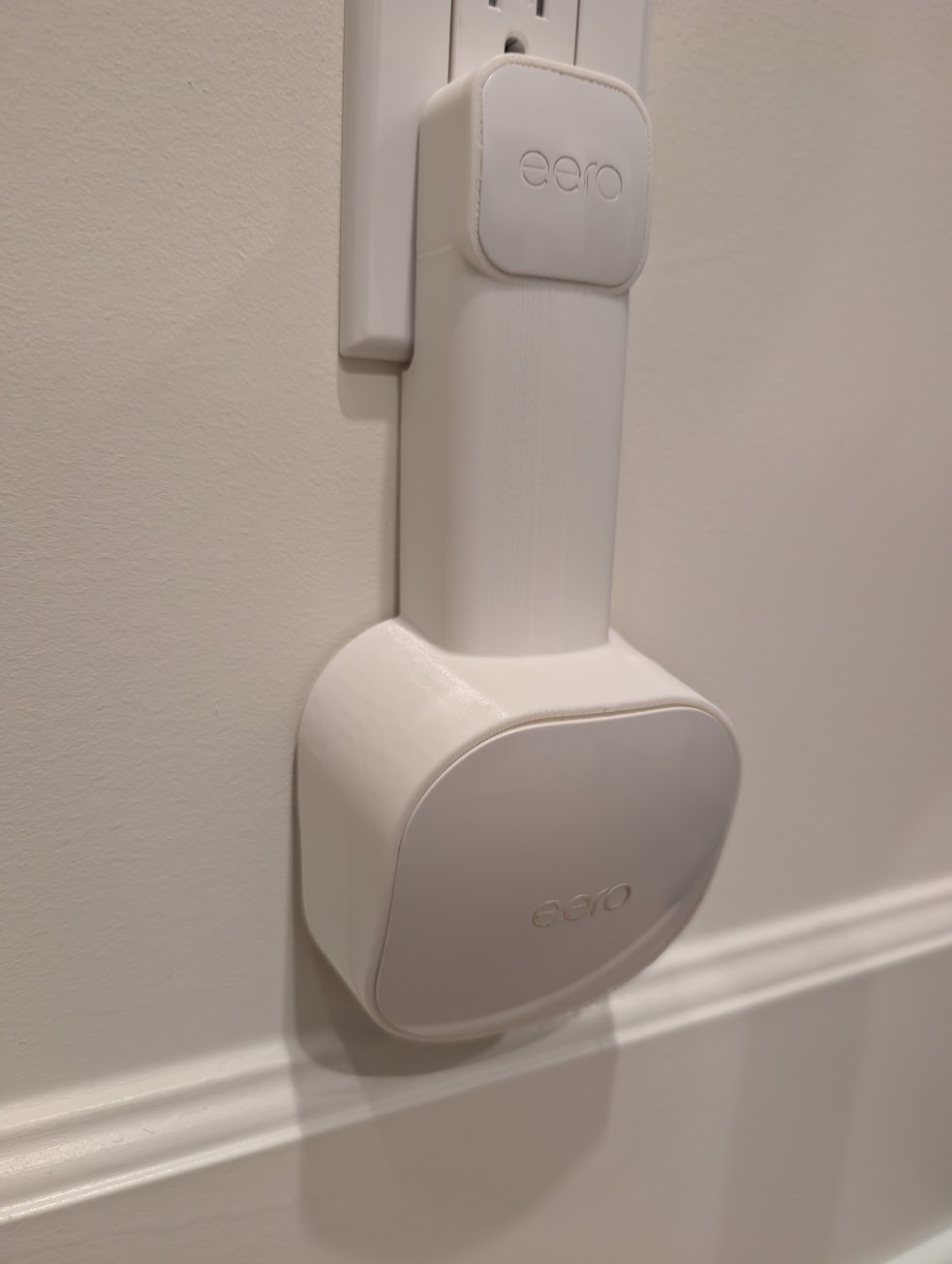 Eero 6 (and 6+) holder