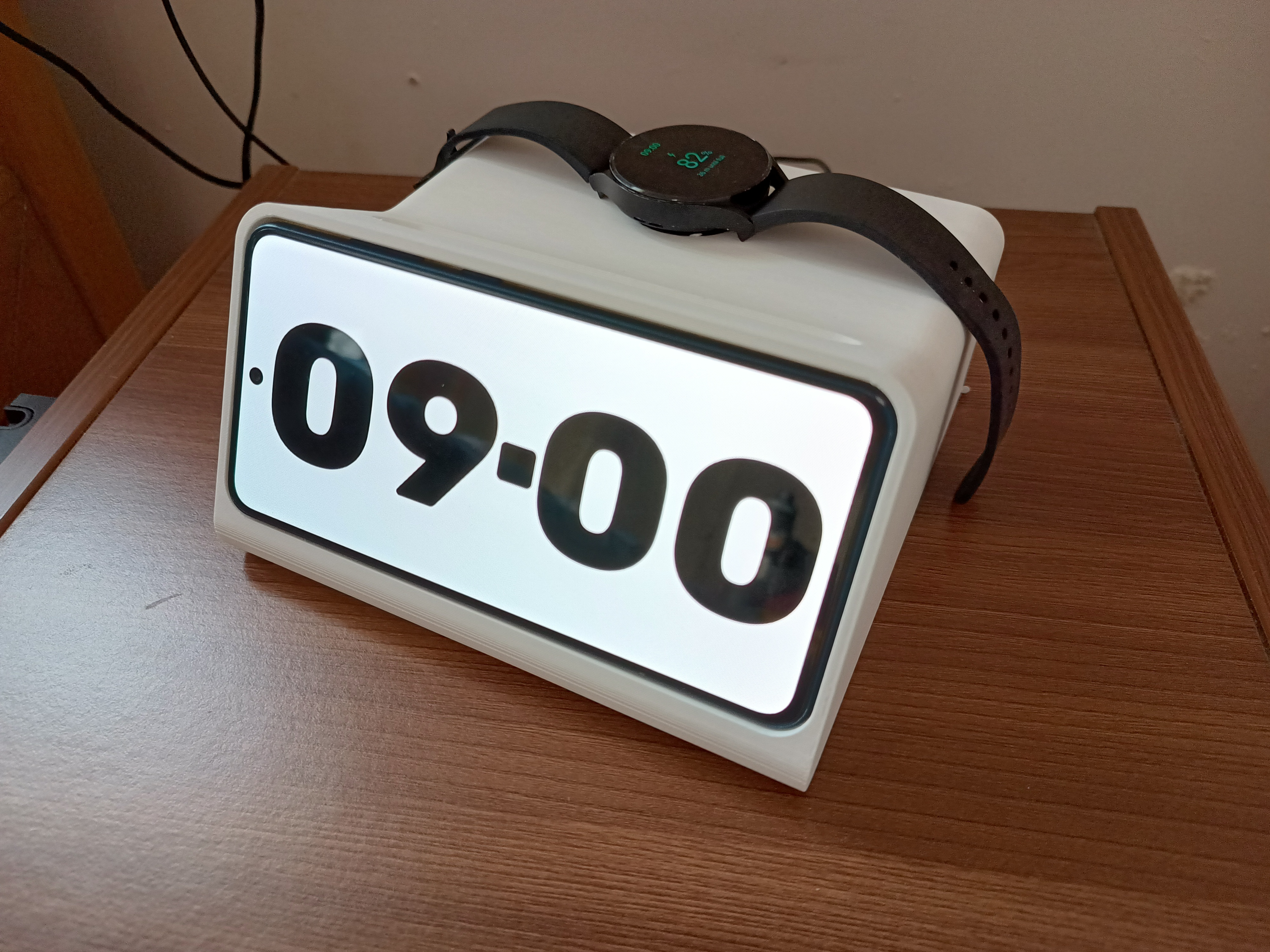 Galaxy S21 FE Standby Mode Dock – Remix